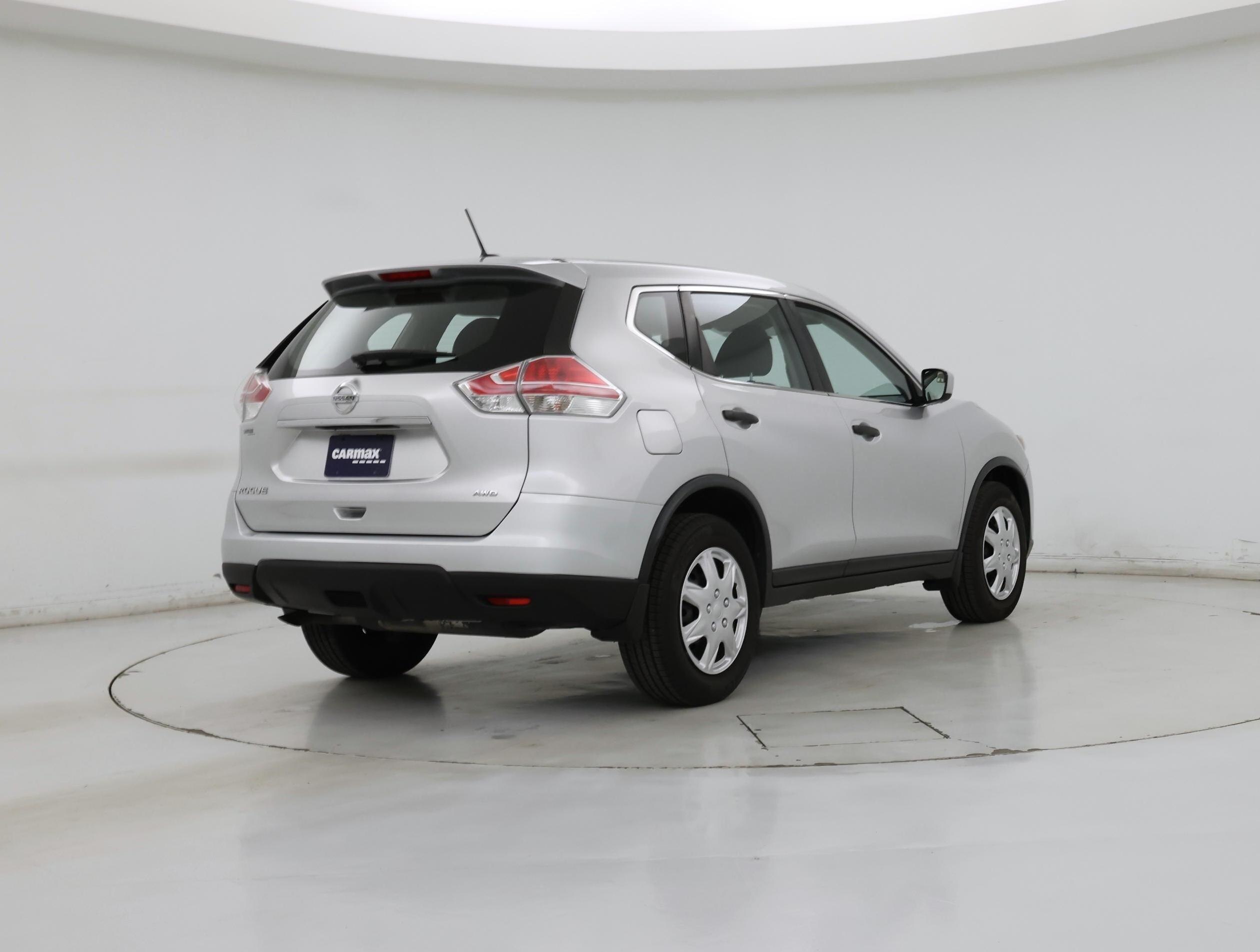 Thumbnail: 2016 Nissan Rogue - 8