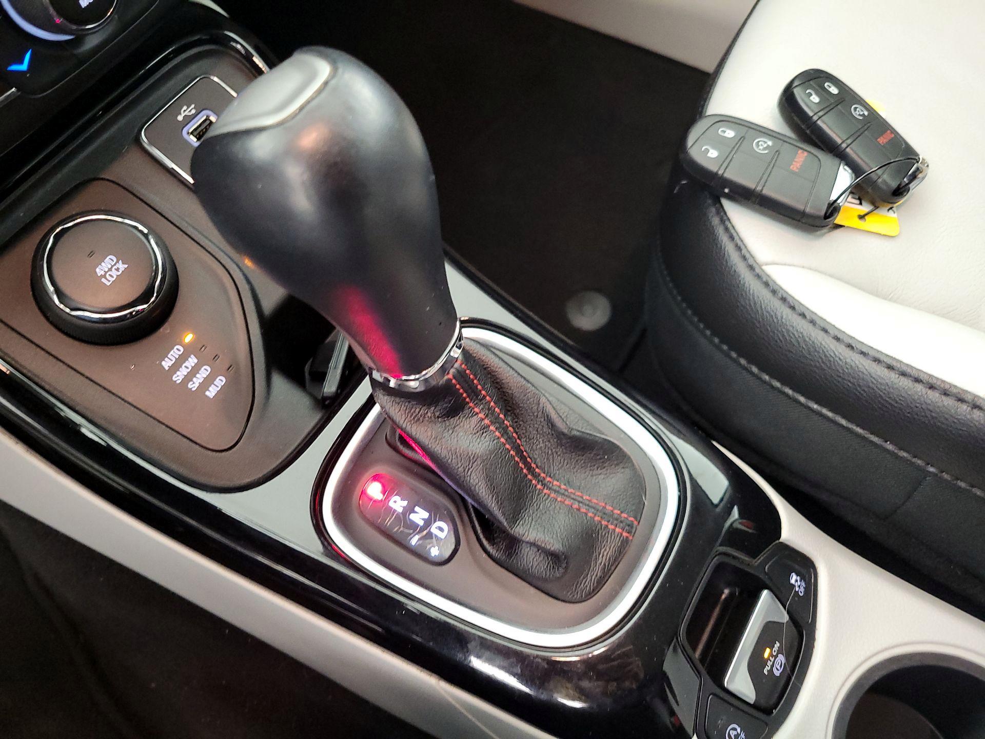 Thumbnail: 2018 Jeep Compass - 18