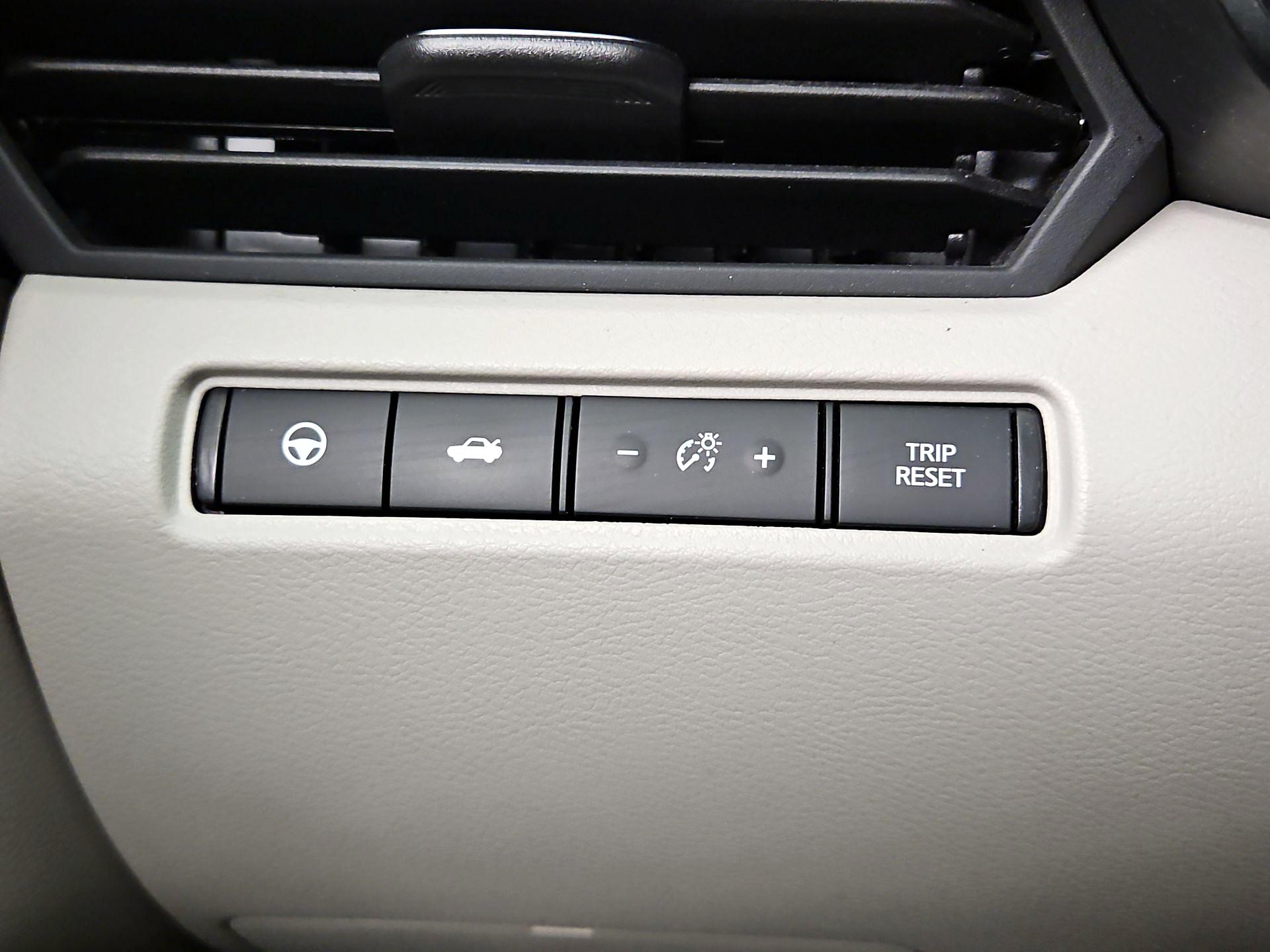 Thumbnail: 2022 Nissan Altima - 13