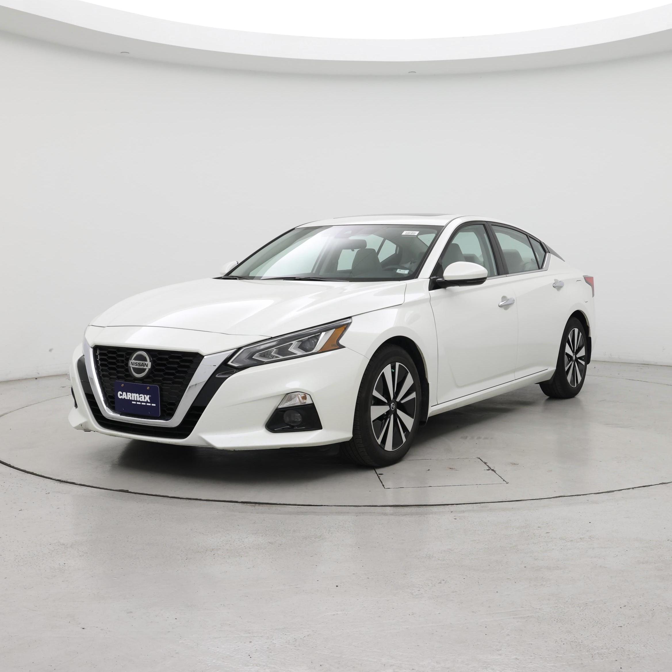 Thumbnail: 2022 Nissan Altima - 4
