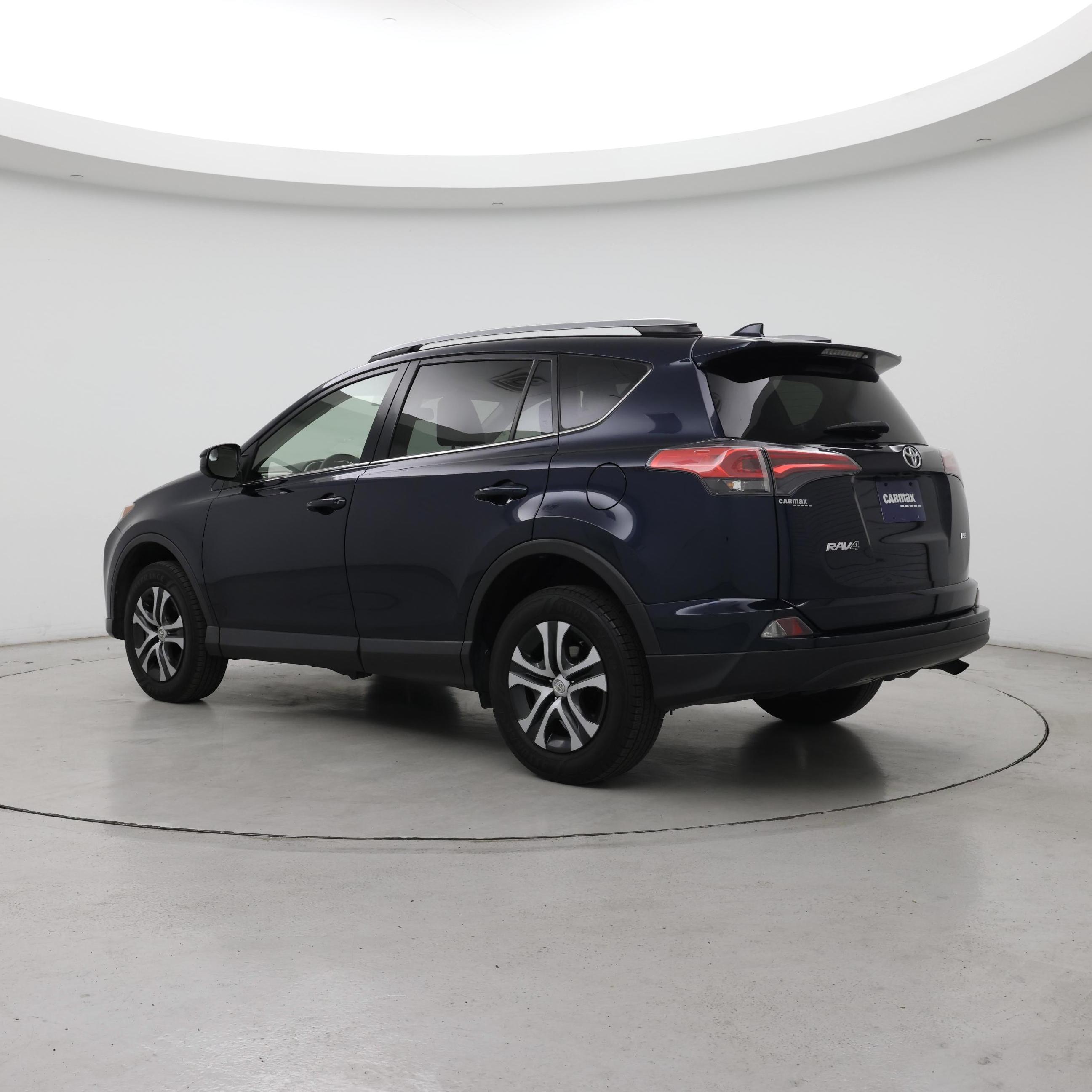 Thumbnail: 2018 Toyota RAV4 - 2