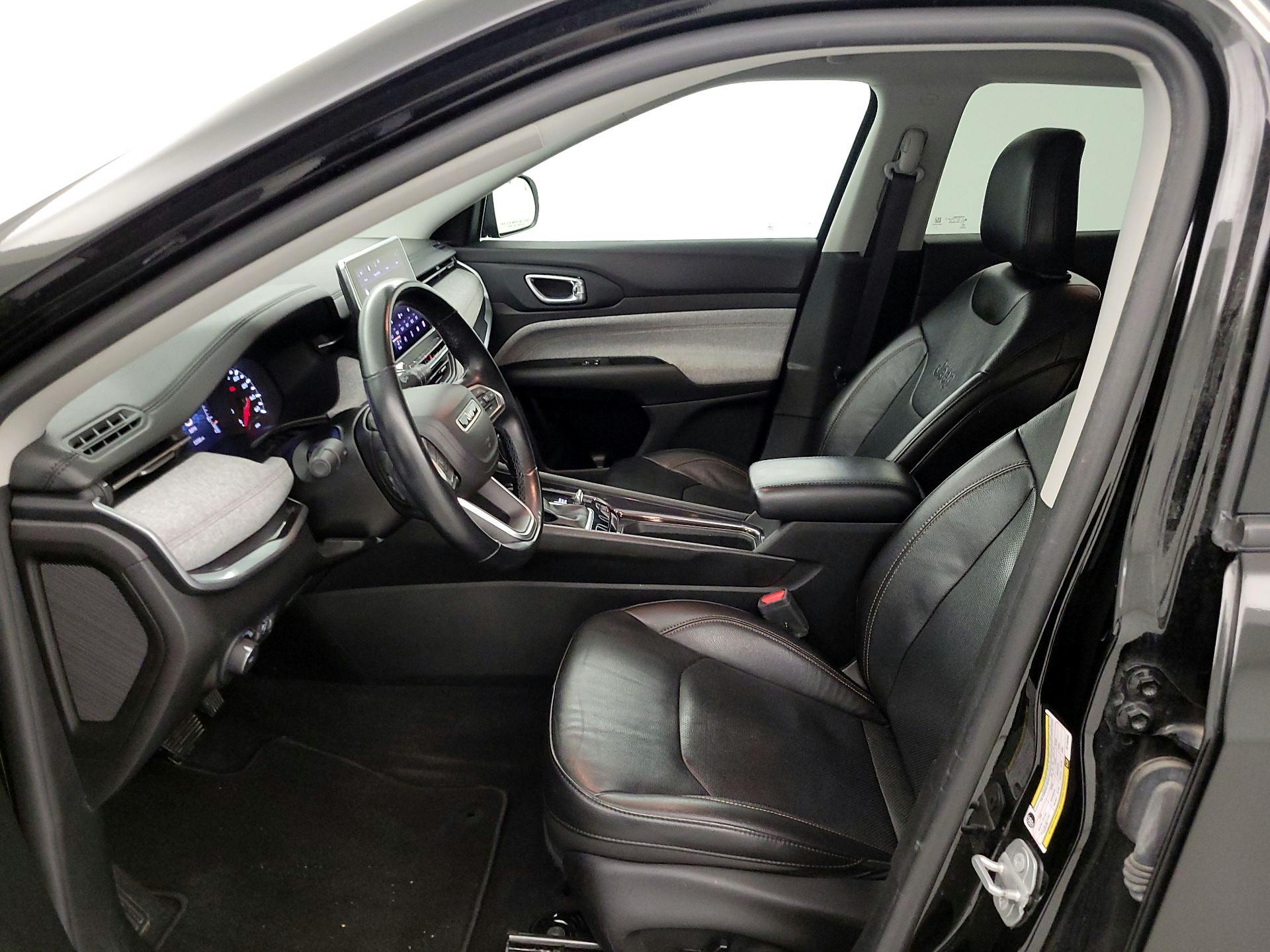 Thumbnail: 2022 Jeep Compass - 11