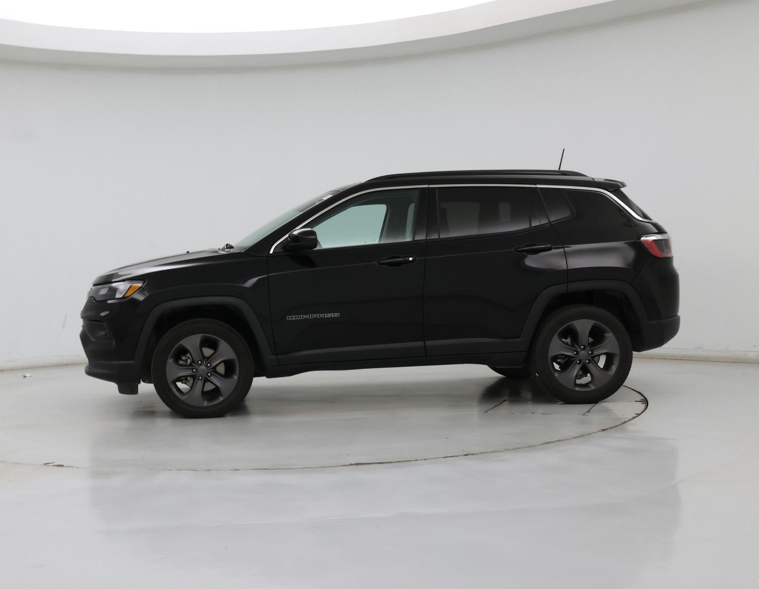Thumbnail: 2022 Jeep Compass - 3