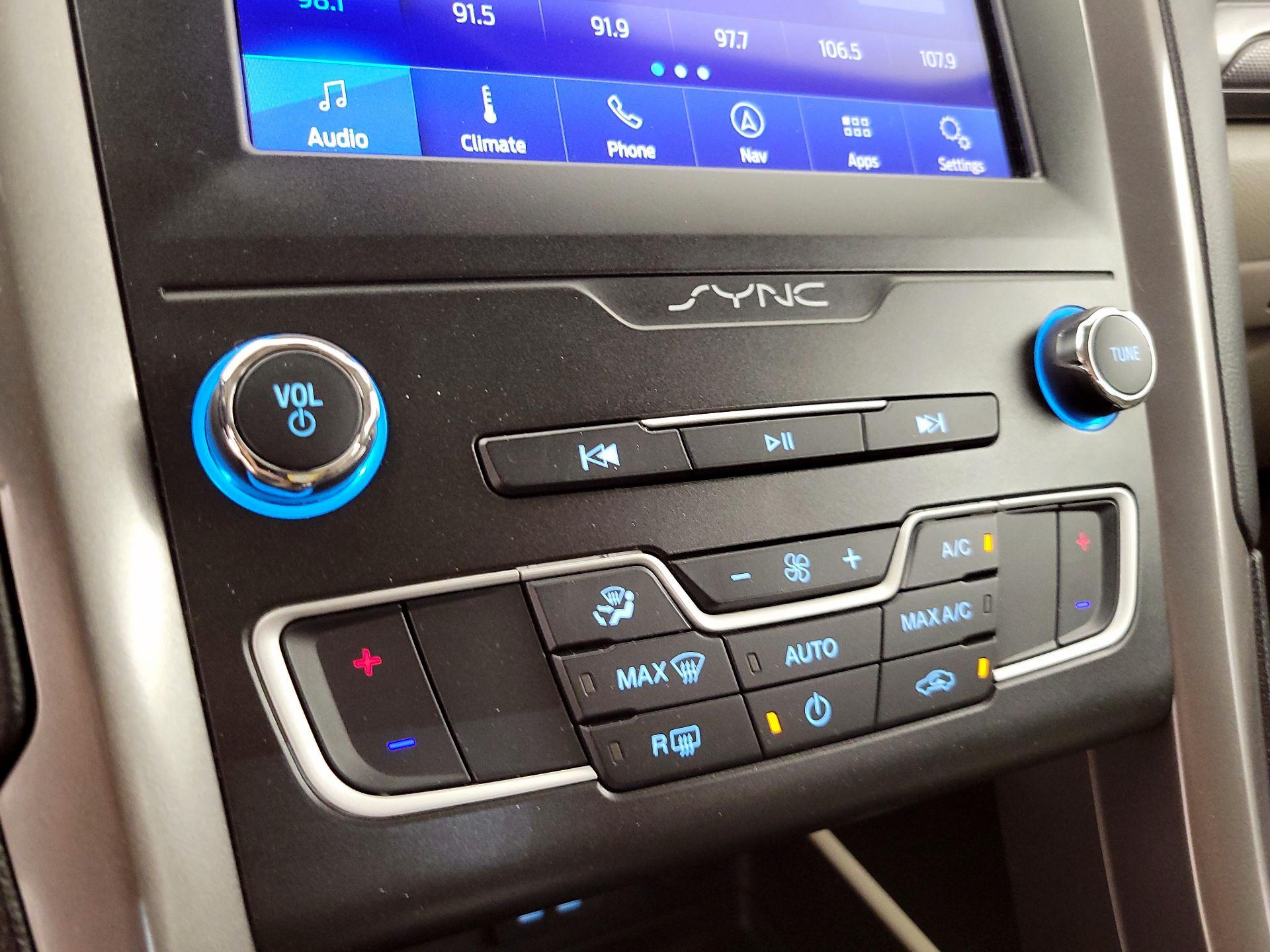 Thumbnail: 2020 Ford Fusion - 17