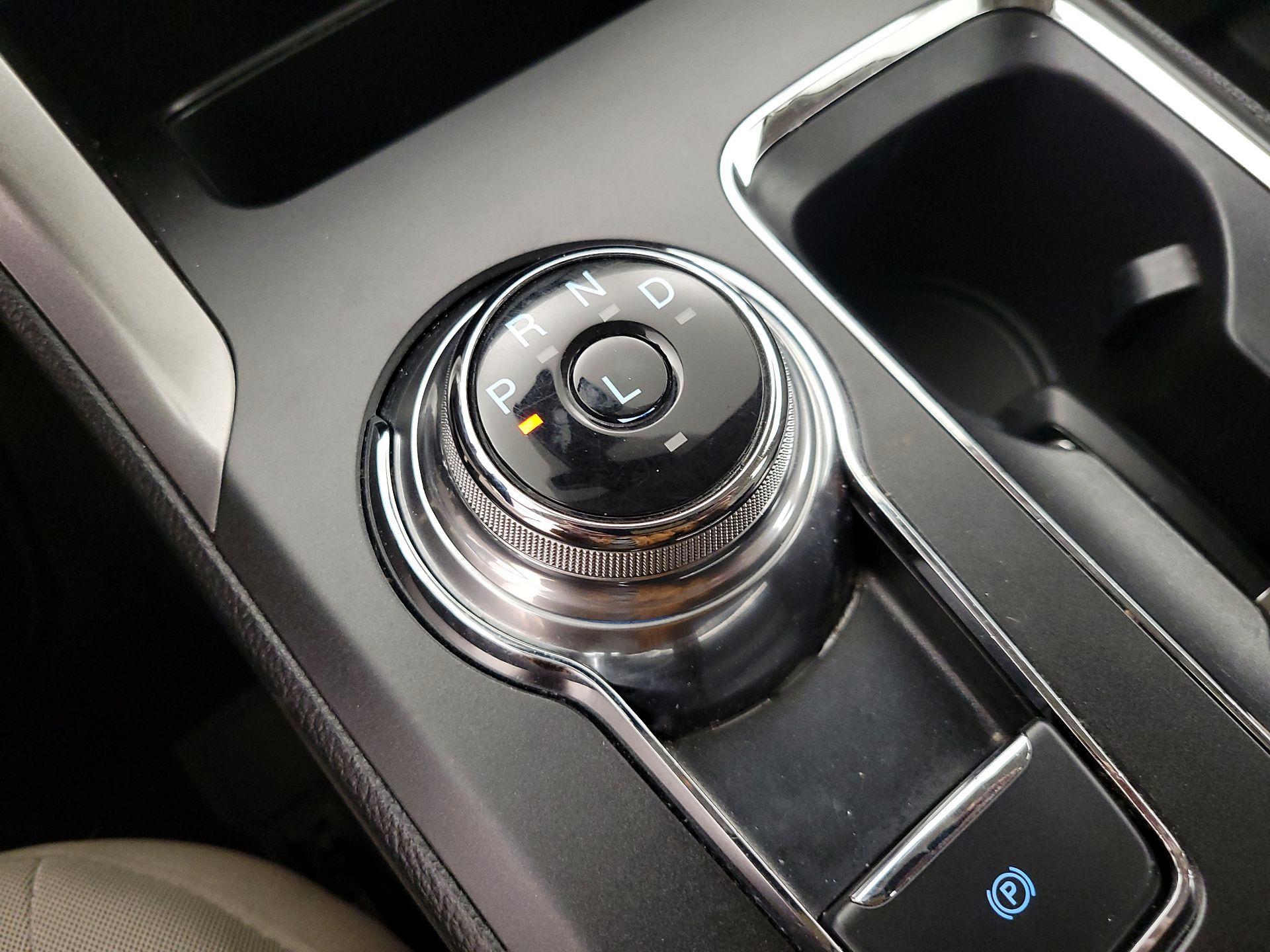 Thumbnail: 2020 Ford Fusion - 18