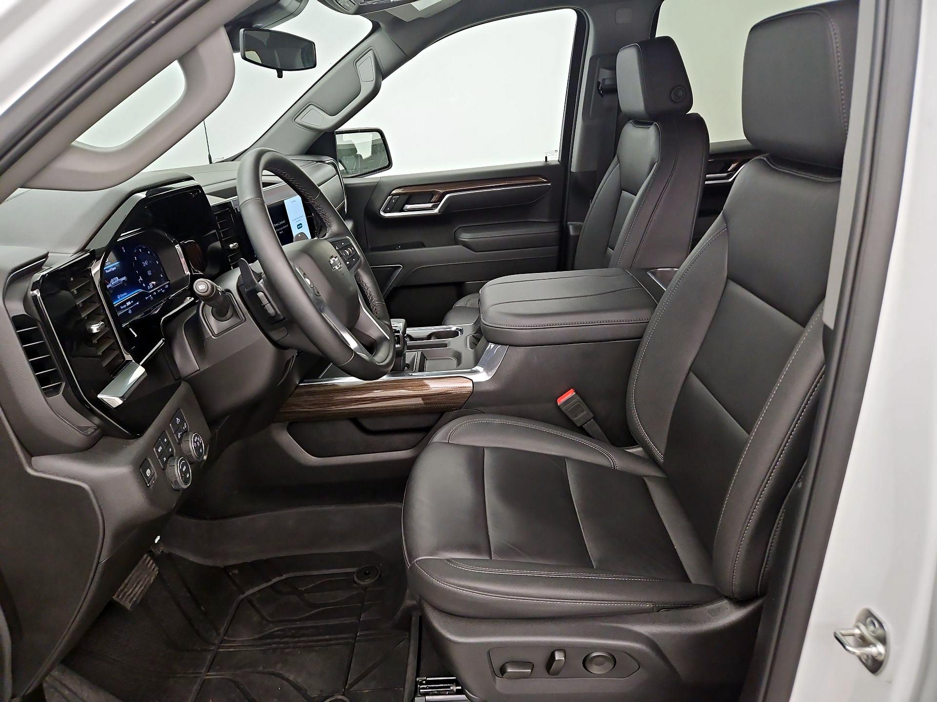 Thumbnail: 2025 Chevrolet Silverado 1500 - 11