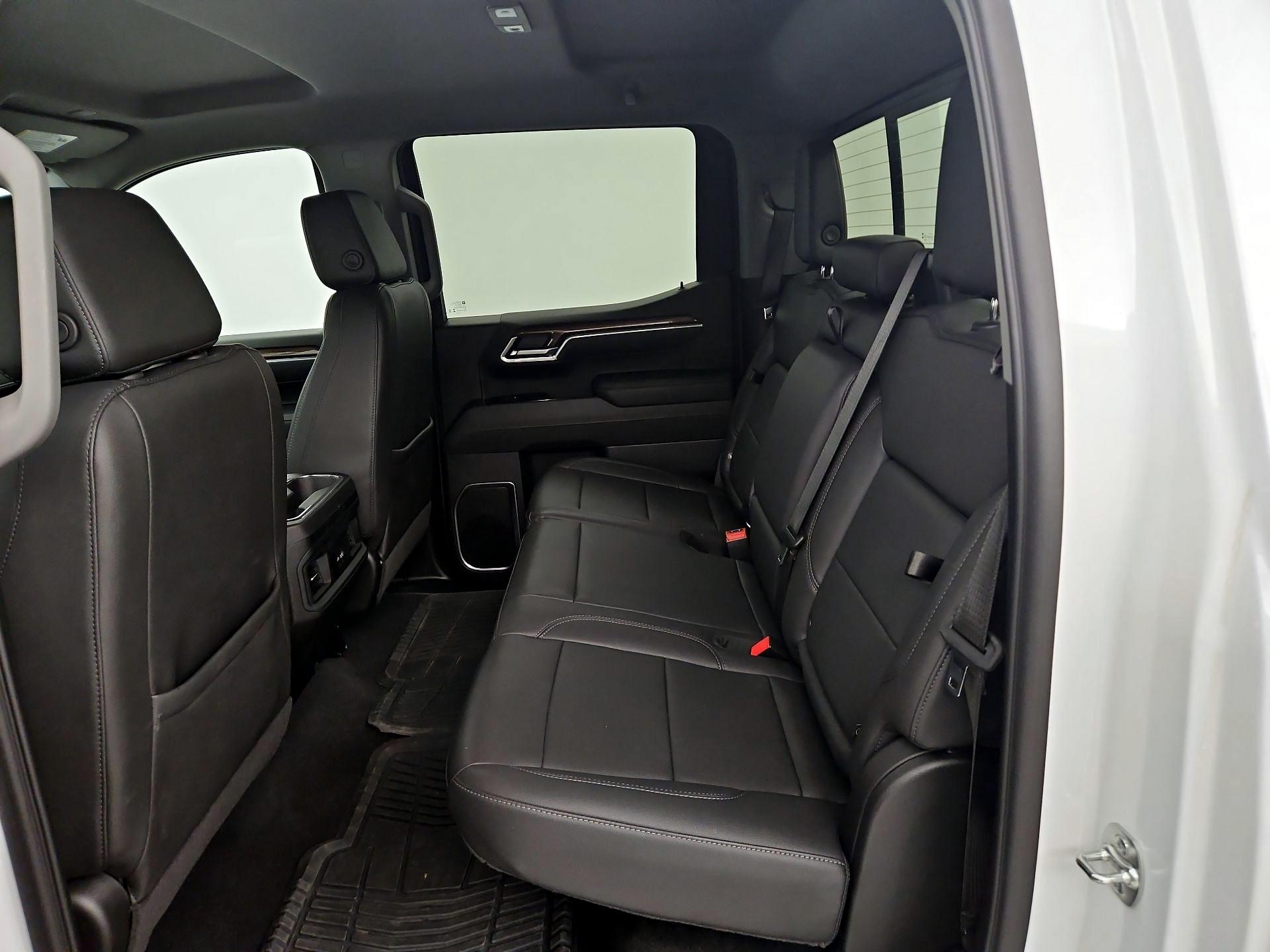 Thumbnail: 2025 Chevrolet Silverado 1500 - 19