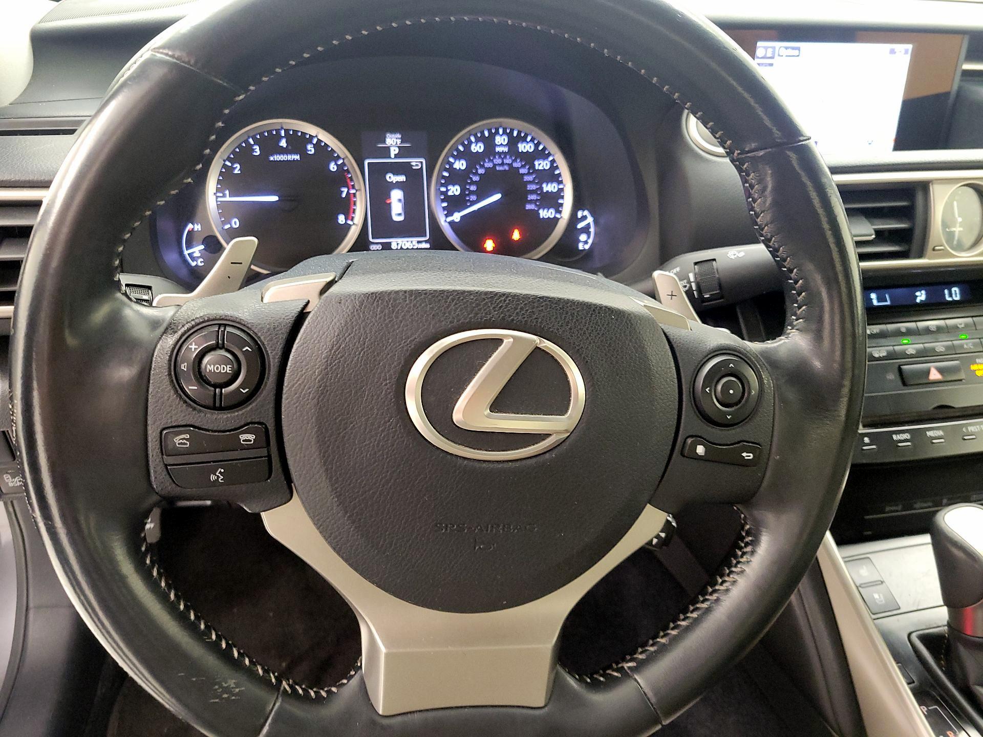 Thumbnail: 2014 Lexus IS - 10