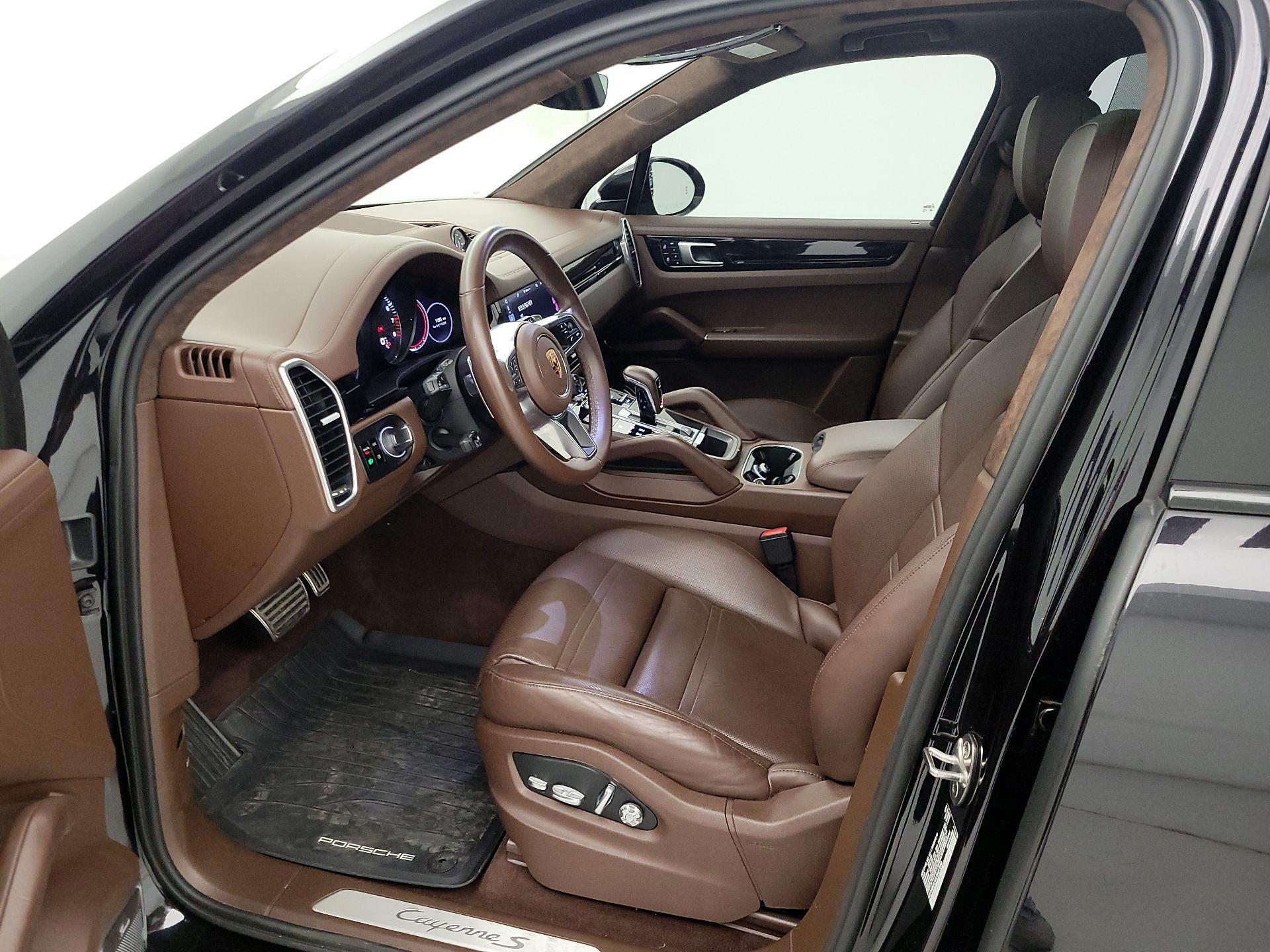 Thumbnail: 2020 Porsche Cayenne - 11