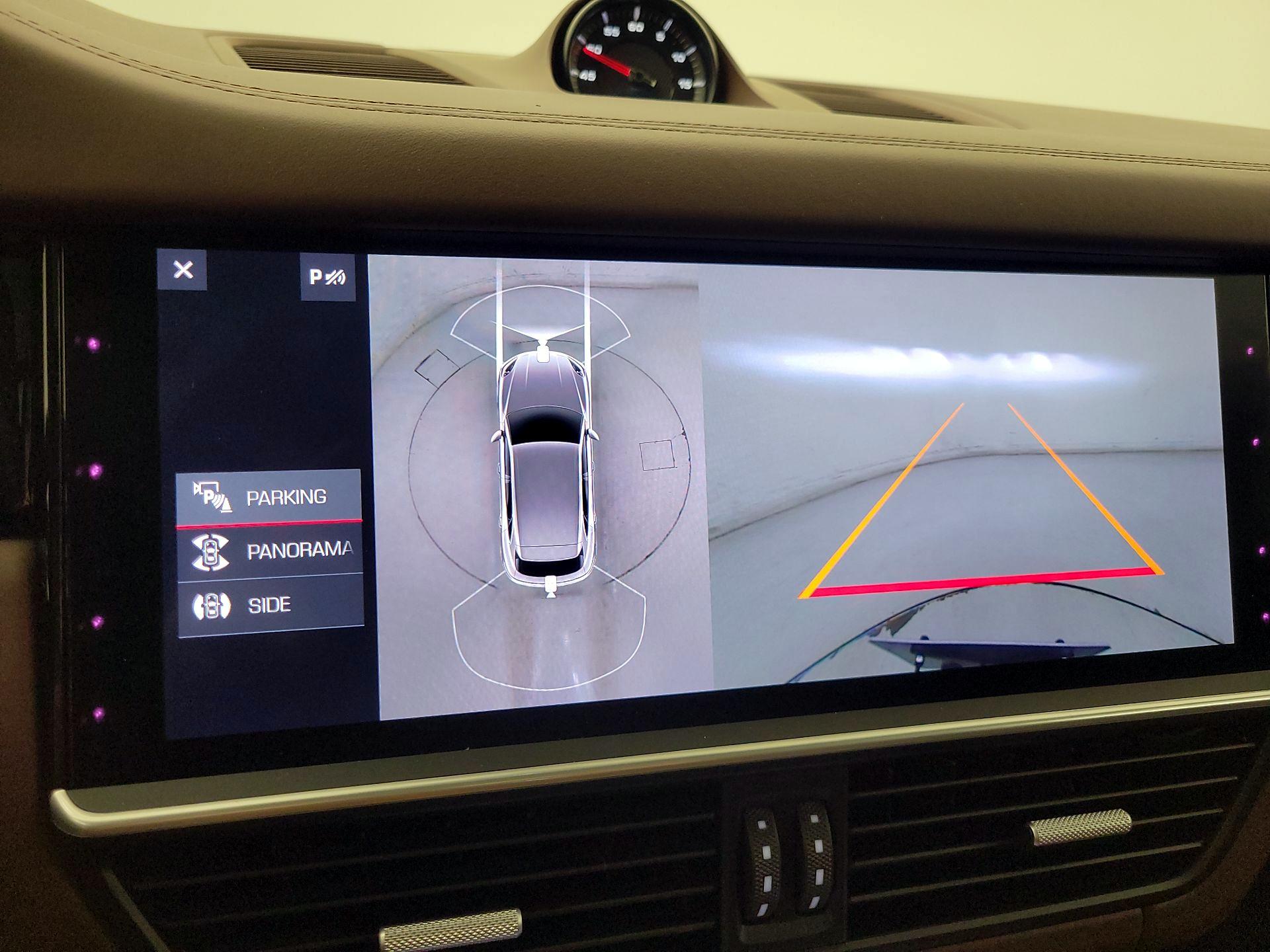 Thumbnail: 2020 Porsche Cayenne - 15