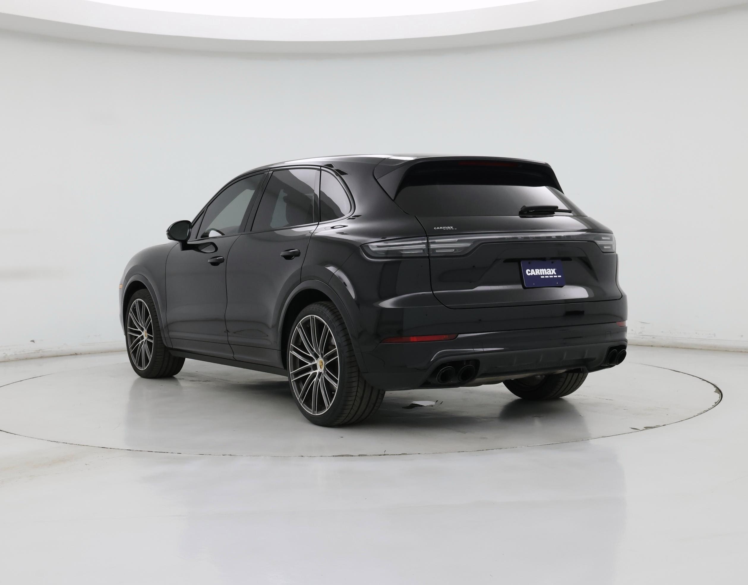 Thumbnail: 2020 Porsche Cayenne - 2
