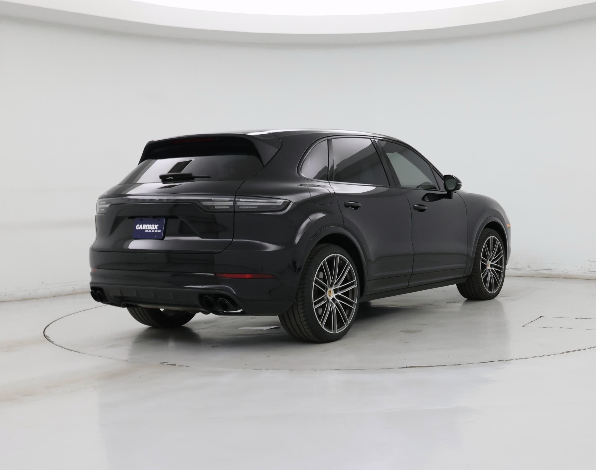 Thumbnail: 2020 Porsche Cayenne - 8