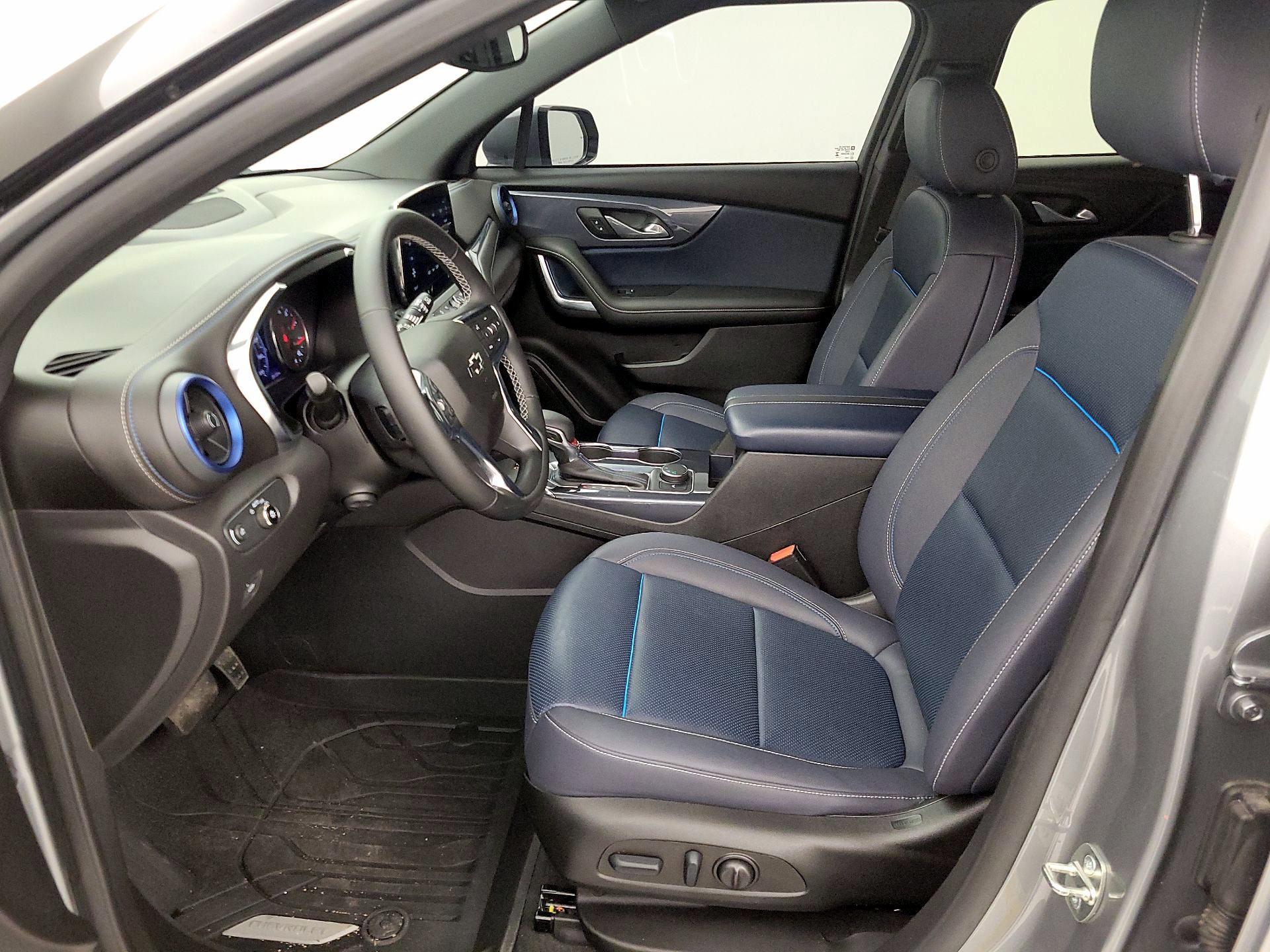 Thumbnail: 2023 Chevrolet Blazer - 11