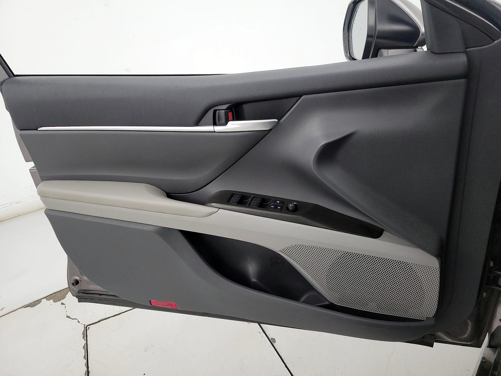 Thumbnail: 2024 Toyota Camry - 12