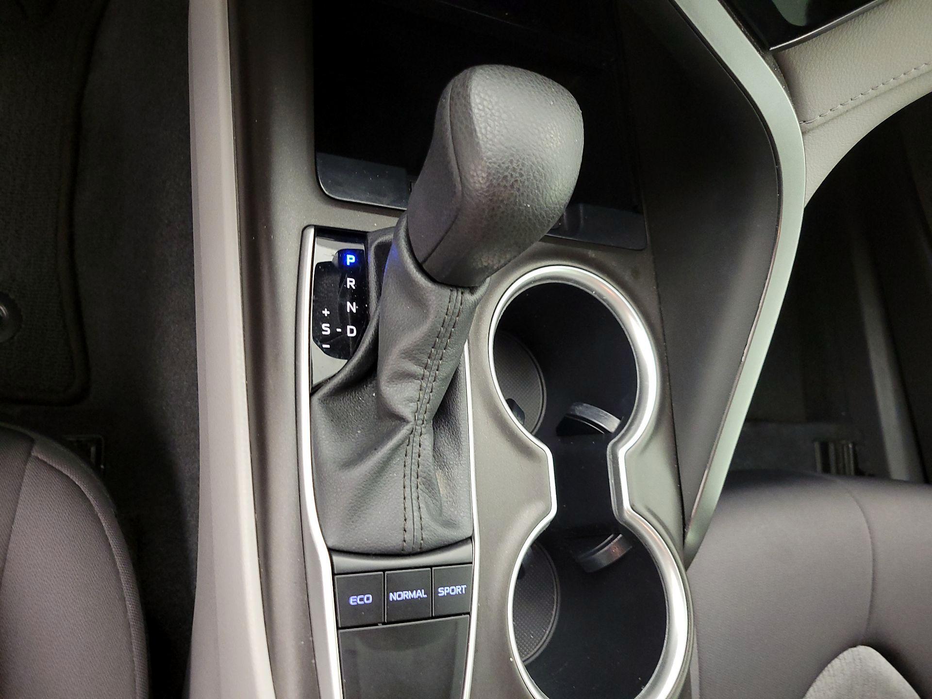 Thumbnail: 2024 Toyota Camry - 17