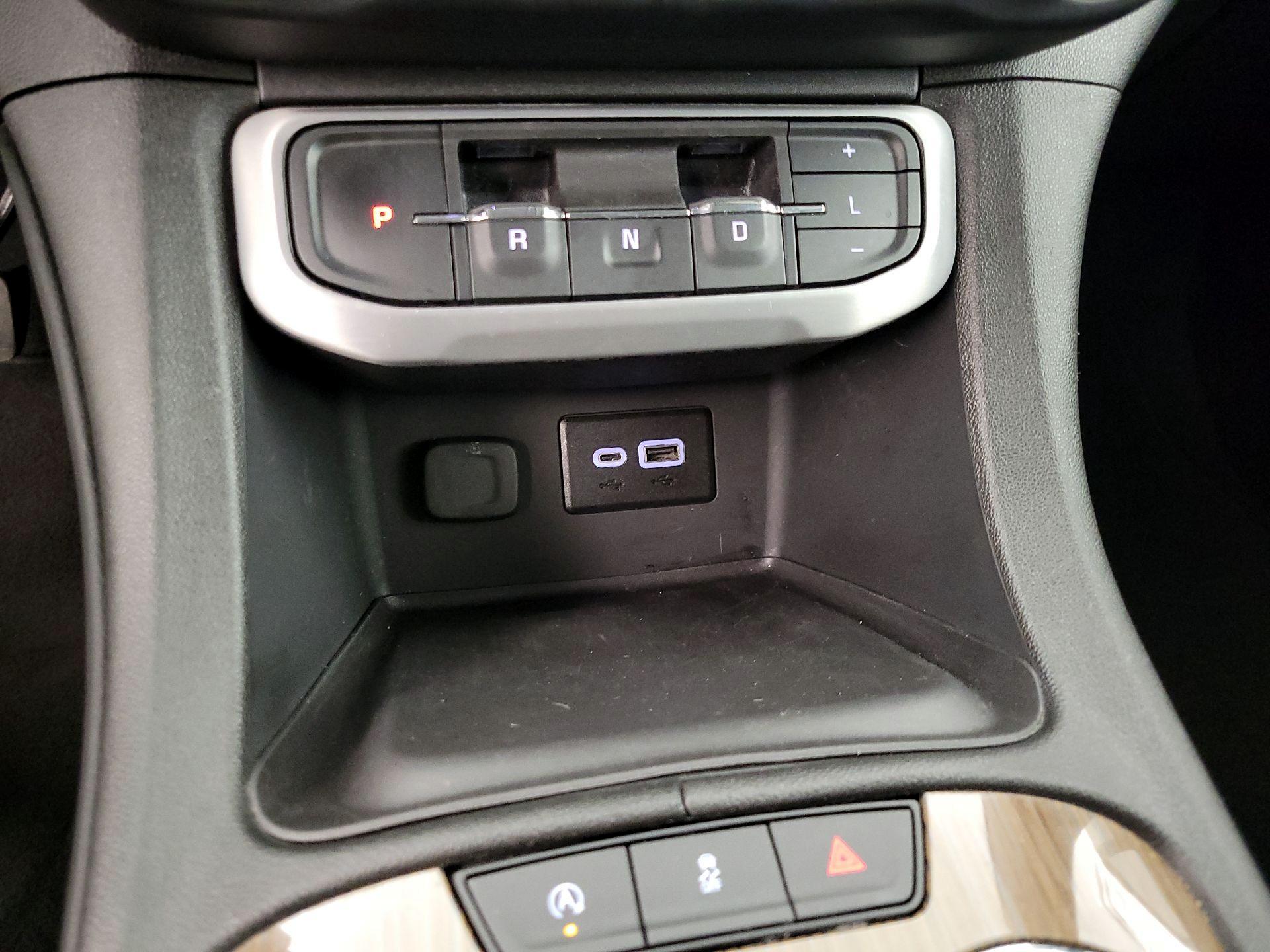 Thumbnail: 2023 GMC Acadia - 17