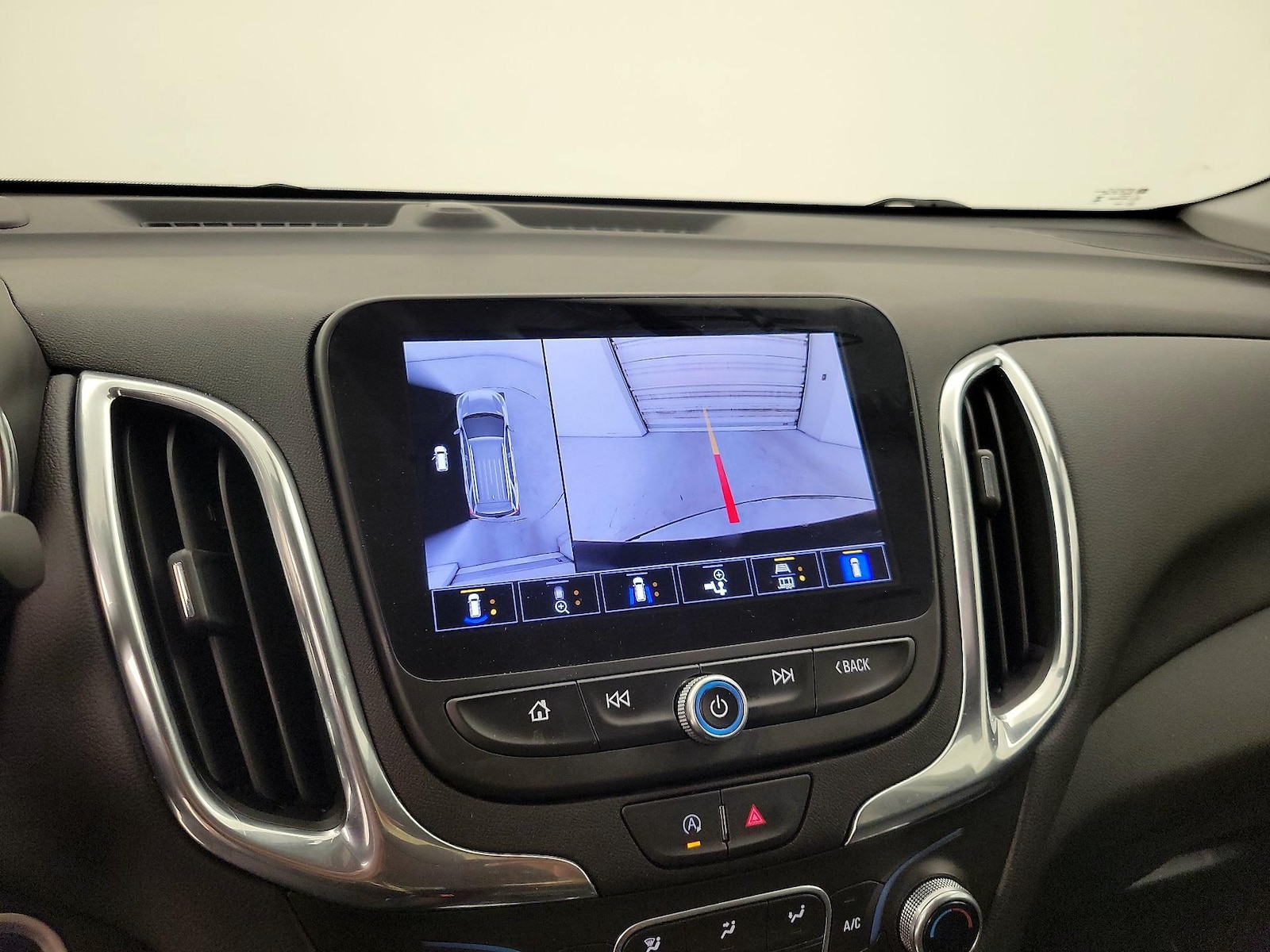 2024 Chevrolet Equinox LT - Photo 15