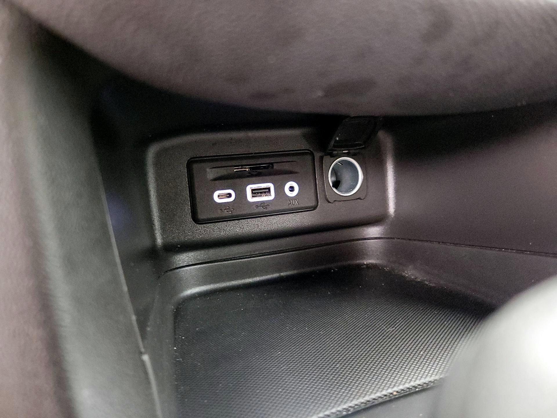 Thumbnail: 2024 Chevrolet Equinox - 18