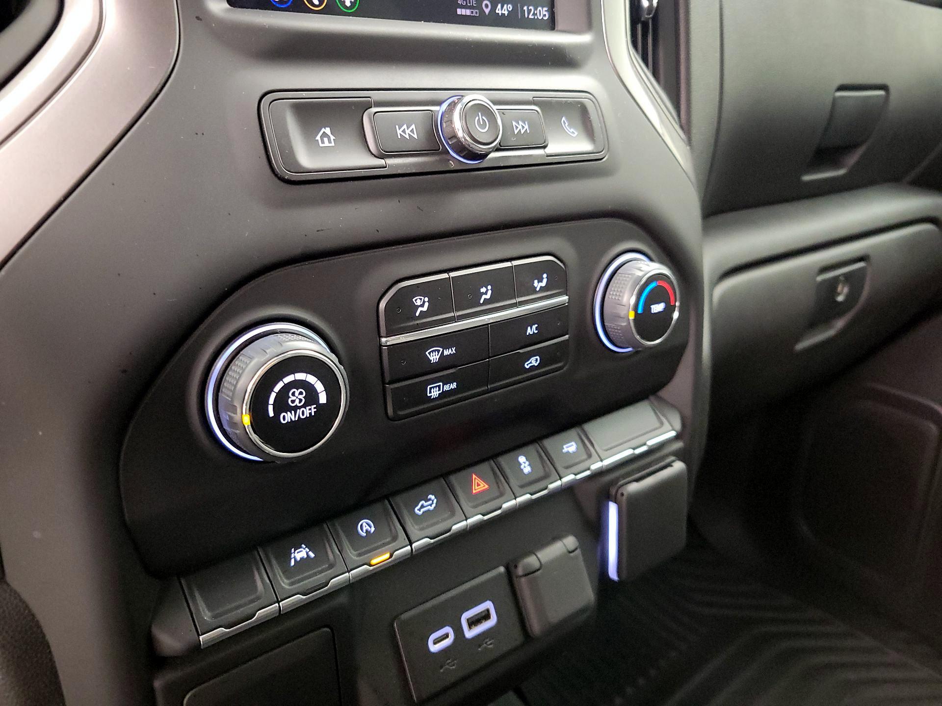 Thumbnail: 2022 Chevrolet Silverado 1500 - 16