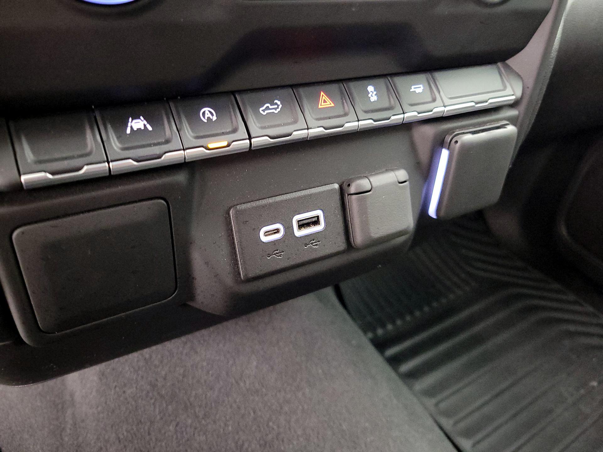 Thumbnail: 2022 Chevrolet Silverado 1500 - 18