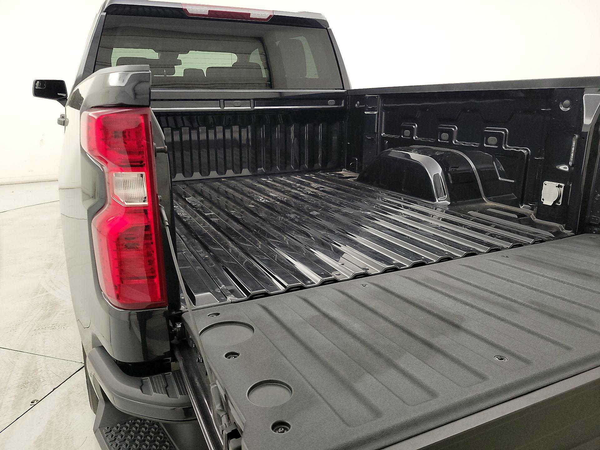 Thumbnail: 2022 Chevrolet Silverado 1500 - 20