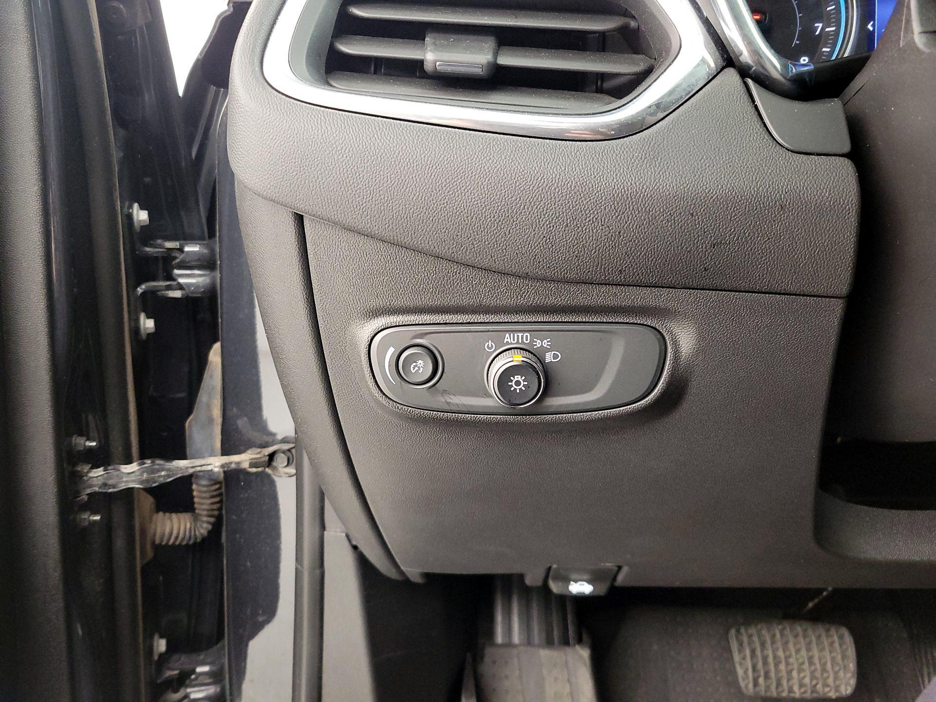 Thumbnail: 2023 Chevrolet Equinox - 13