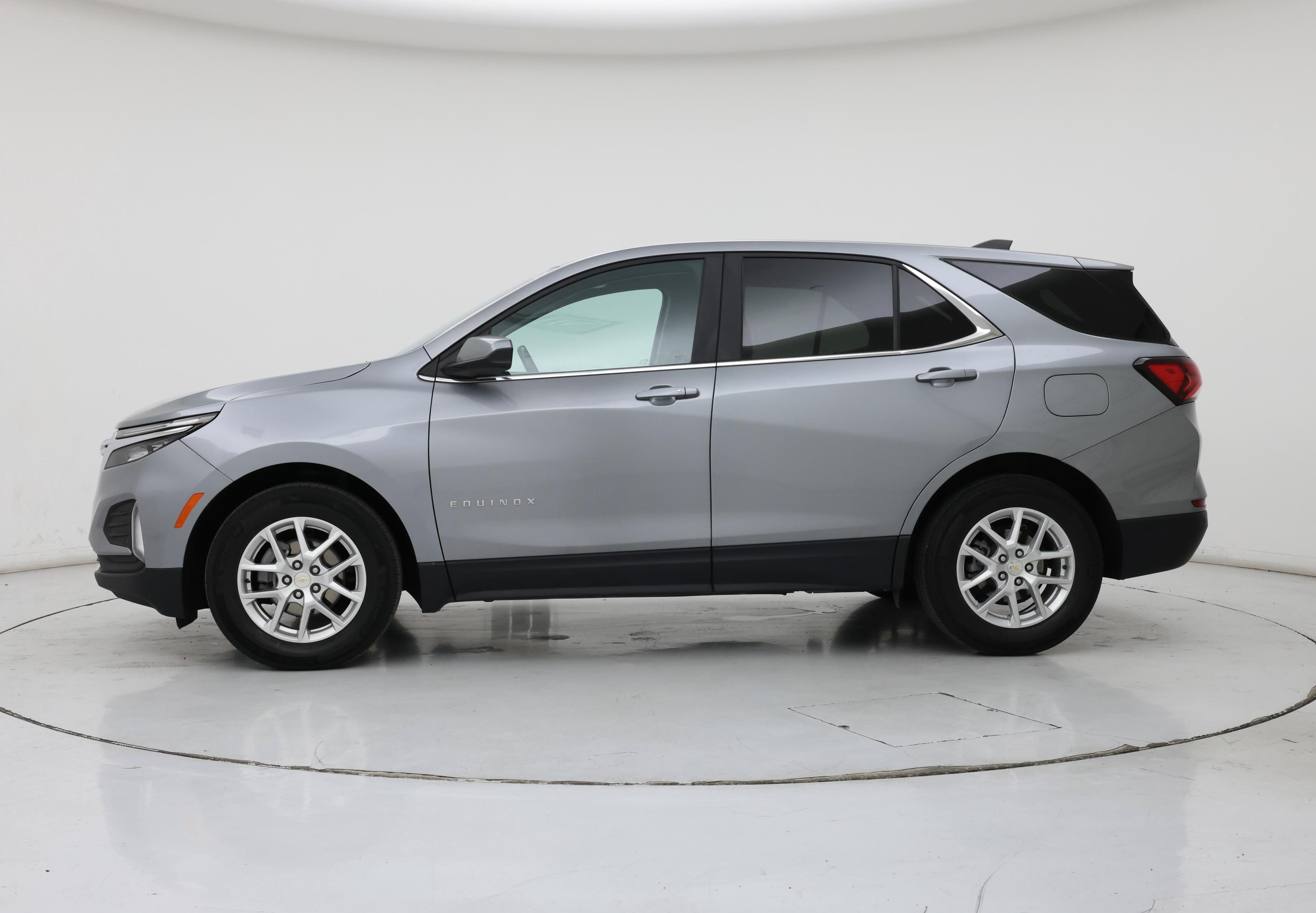 Thumbnail: 2024 Chevrolet Equinox - 3