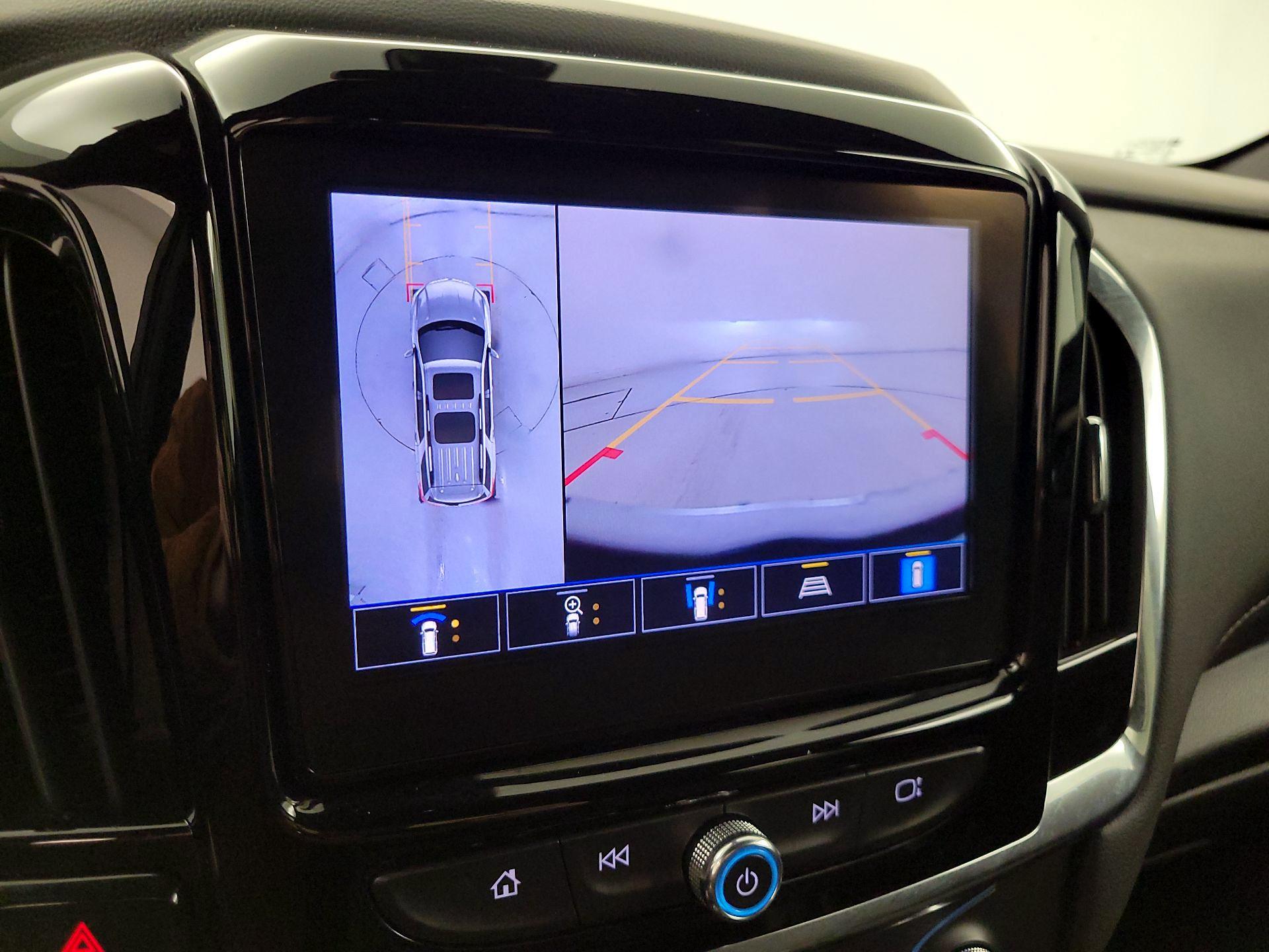 Thumbnail: 2023 Chevrolet Traverse - 14