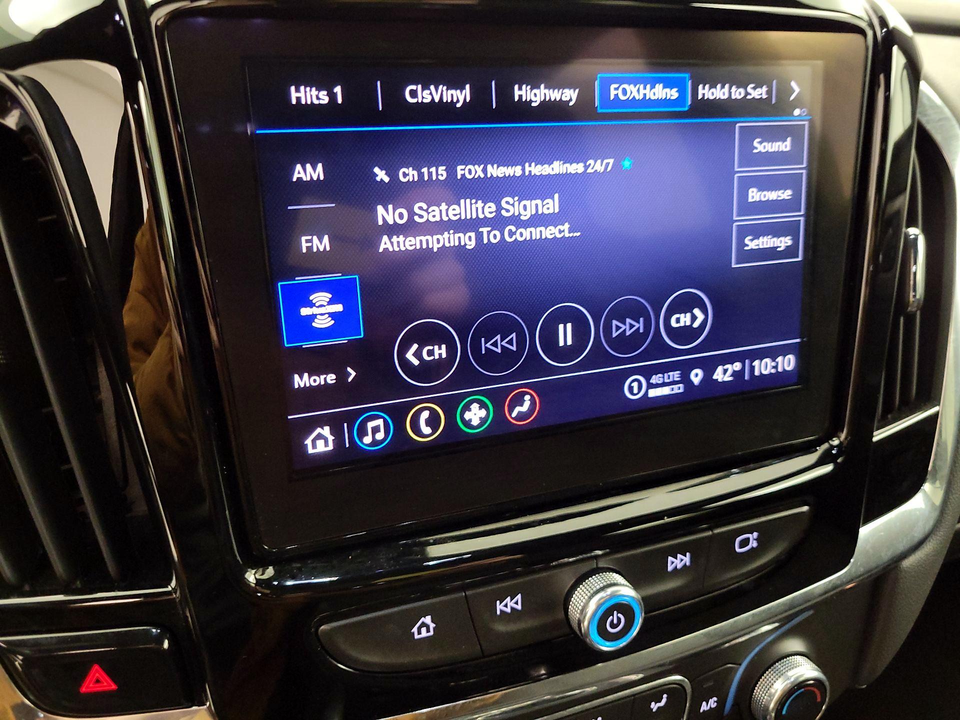 Thumbnail: 2023 Chevrolet Traverse - 15