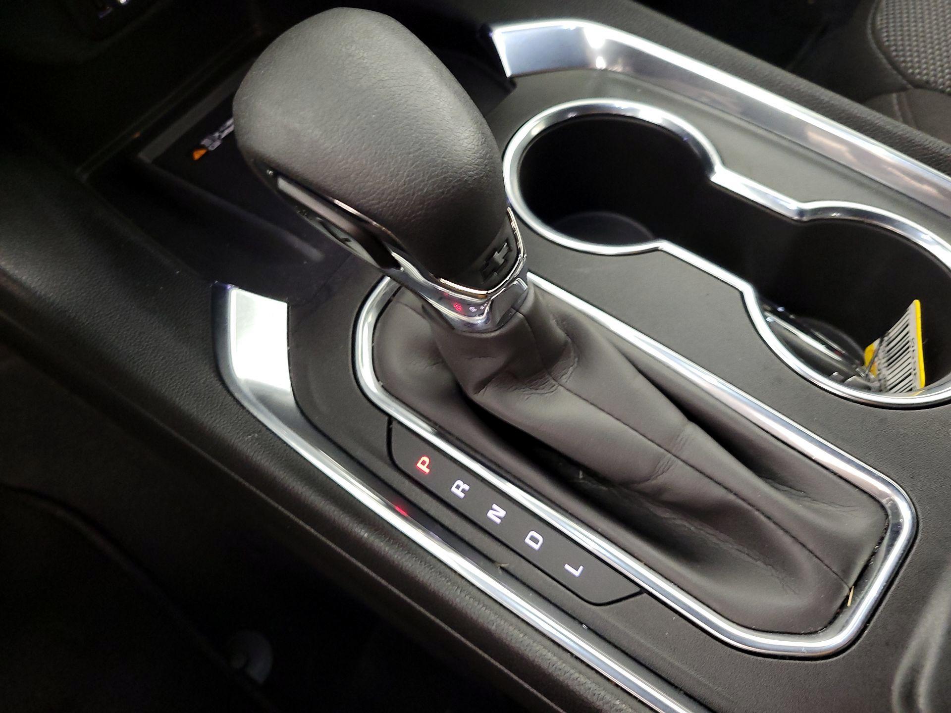 Thumbnail: 2023 Chevrolet Traverse - 17