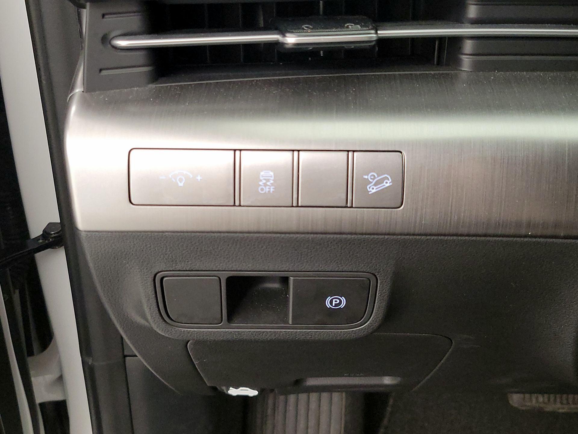 Thumbnail: 2025 Hyundai Kona - 13