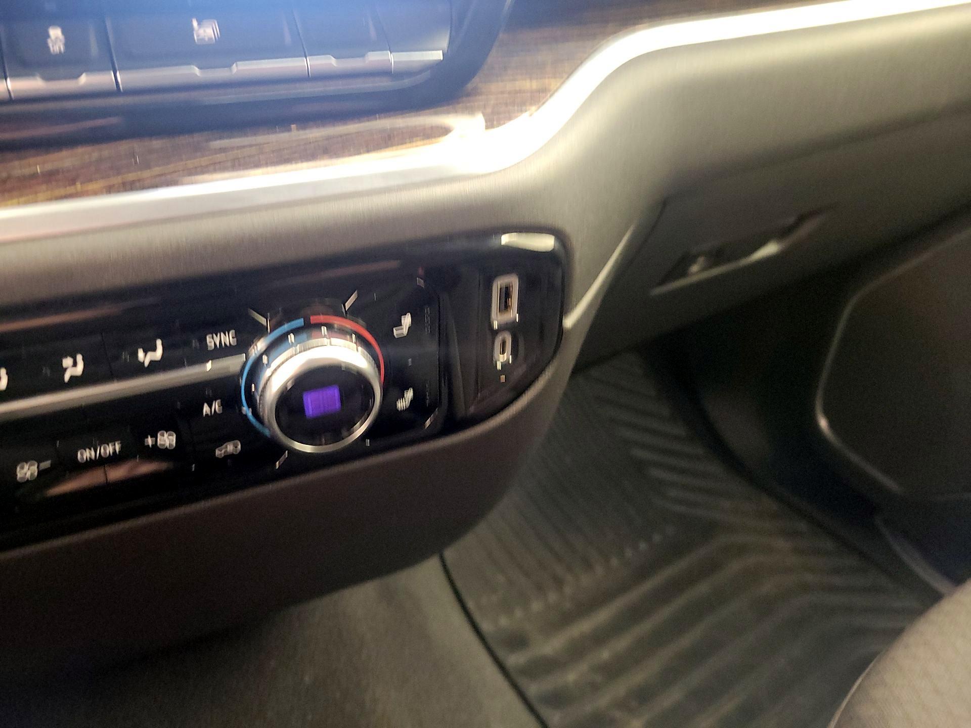 Thumbnail: 2022 GMC Sierra 1500 - 18