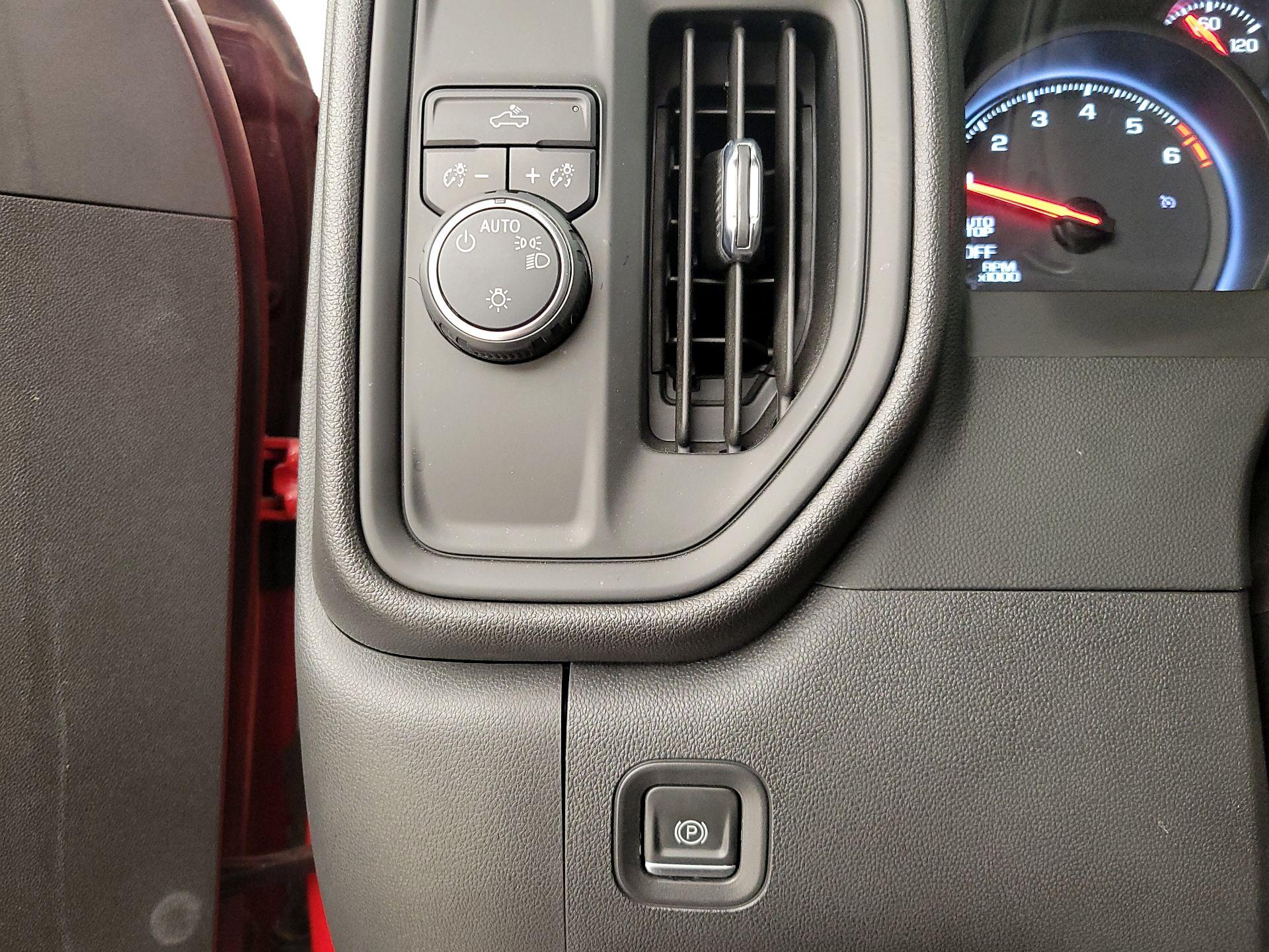 Thumbnail: 2023 Chevrolet Silverado 1500 - 13