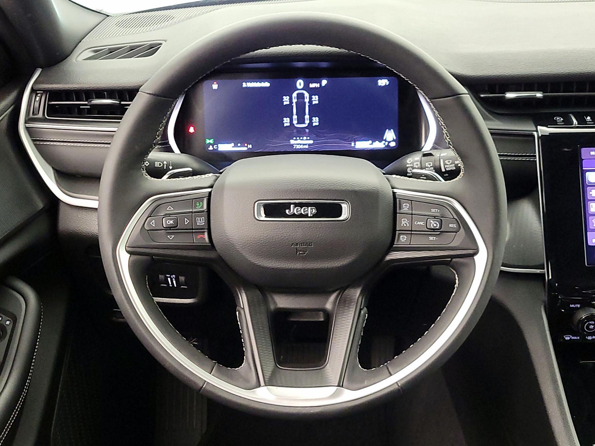 Thumbnail: 2024 Jeep Grand Cherokee L - 10