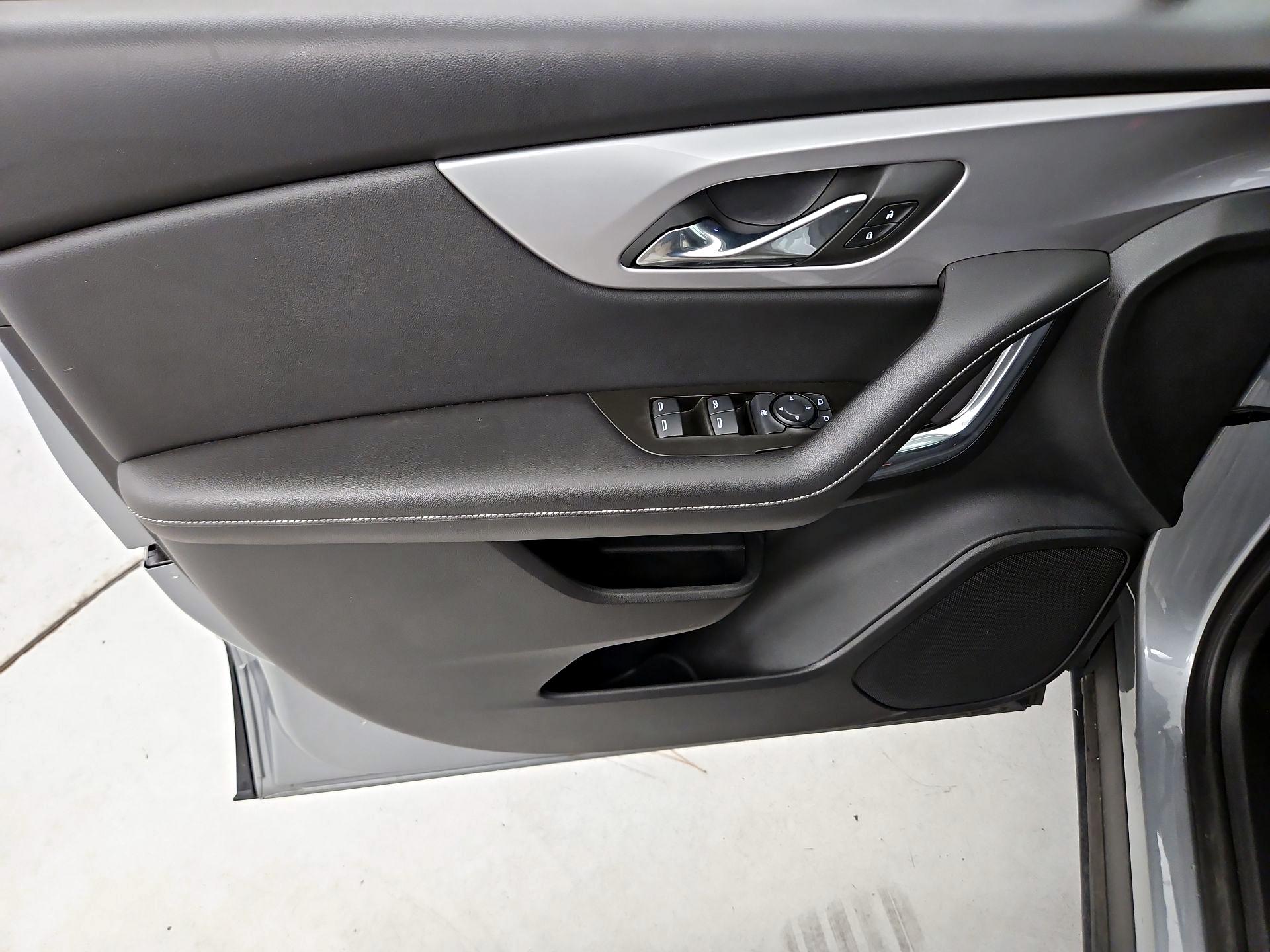 Thumbnail: 2023 Chevrolet Blazer - 12