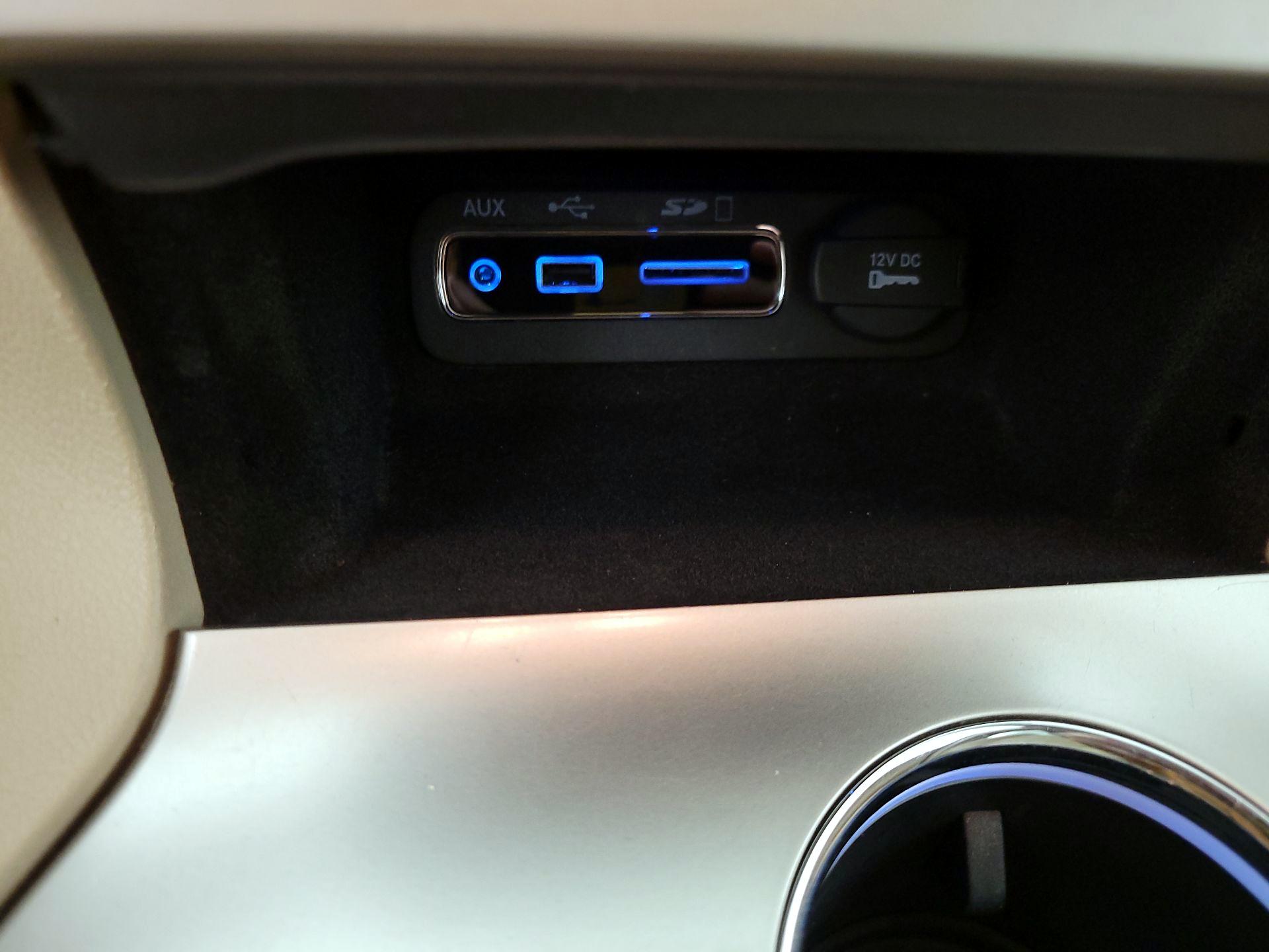 Thumbnail: 2015 Jeep Grand Cherokee - 19