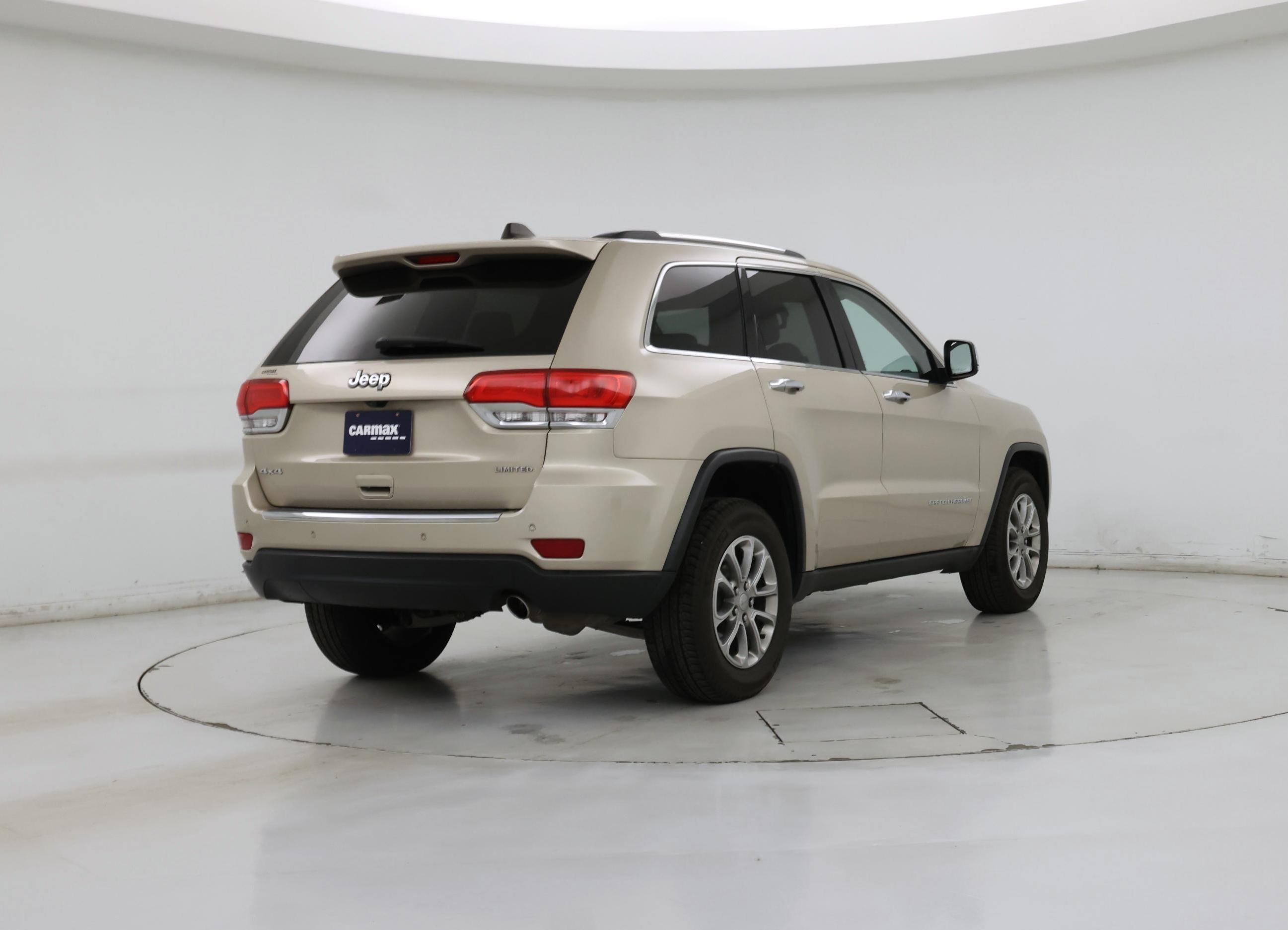 Thumbnail: 2015 Jeep Grand Cherokee - 8