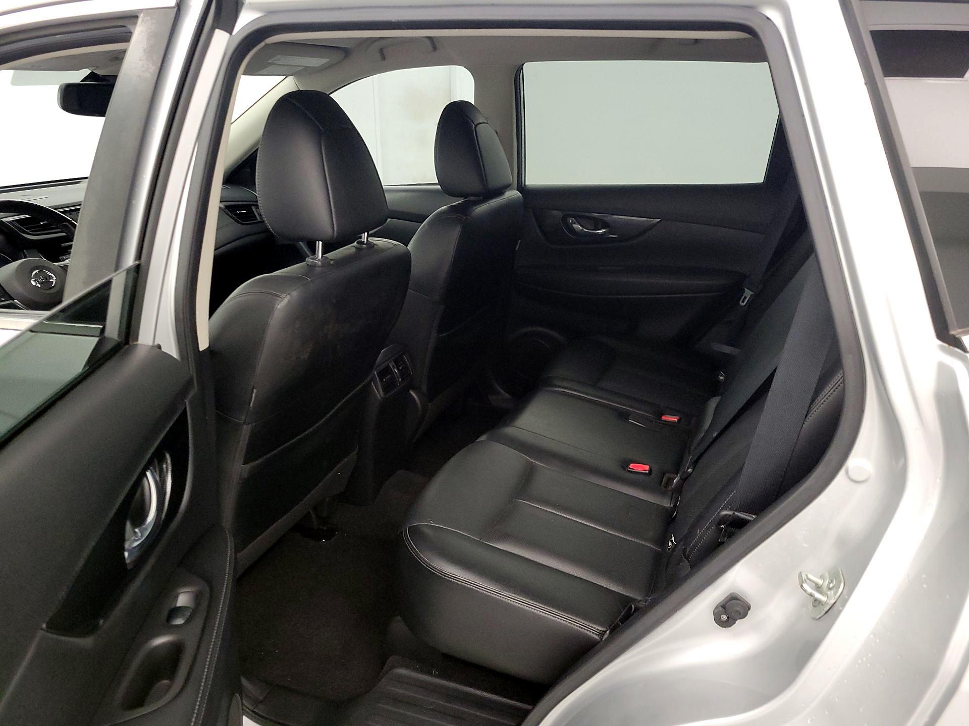 Thumbnail: 2018 Nissan Rogue - 20