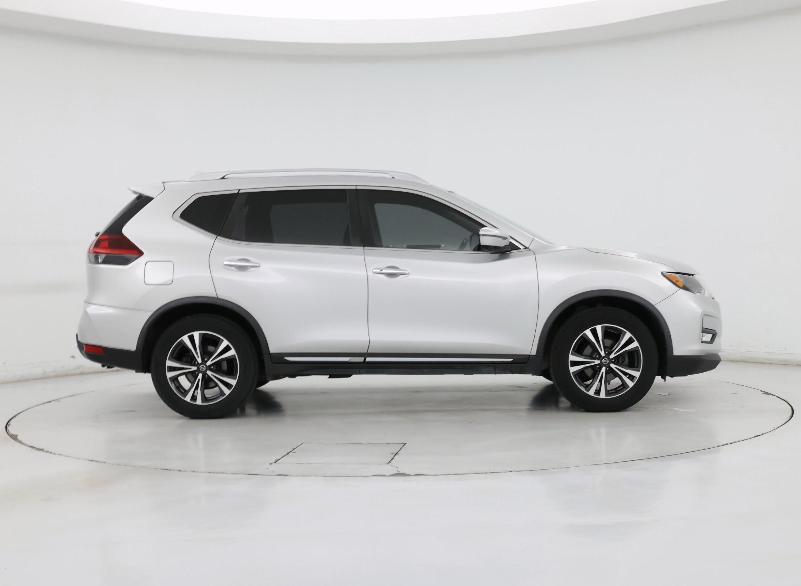 Thumbnail: 2018 Nissan Rogue - 7