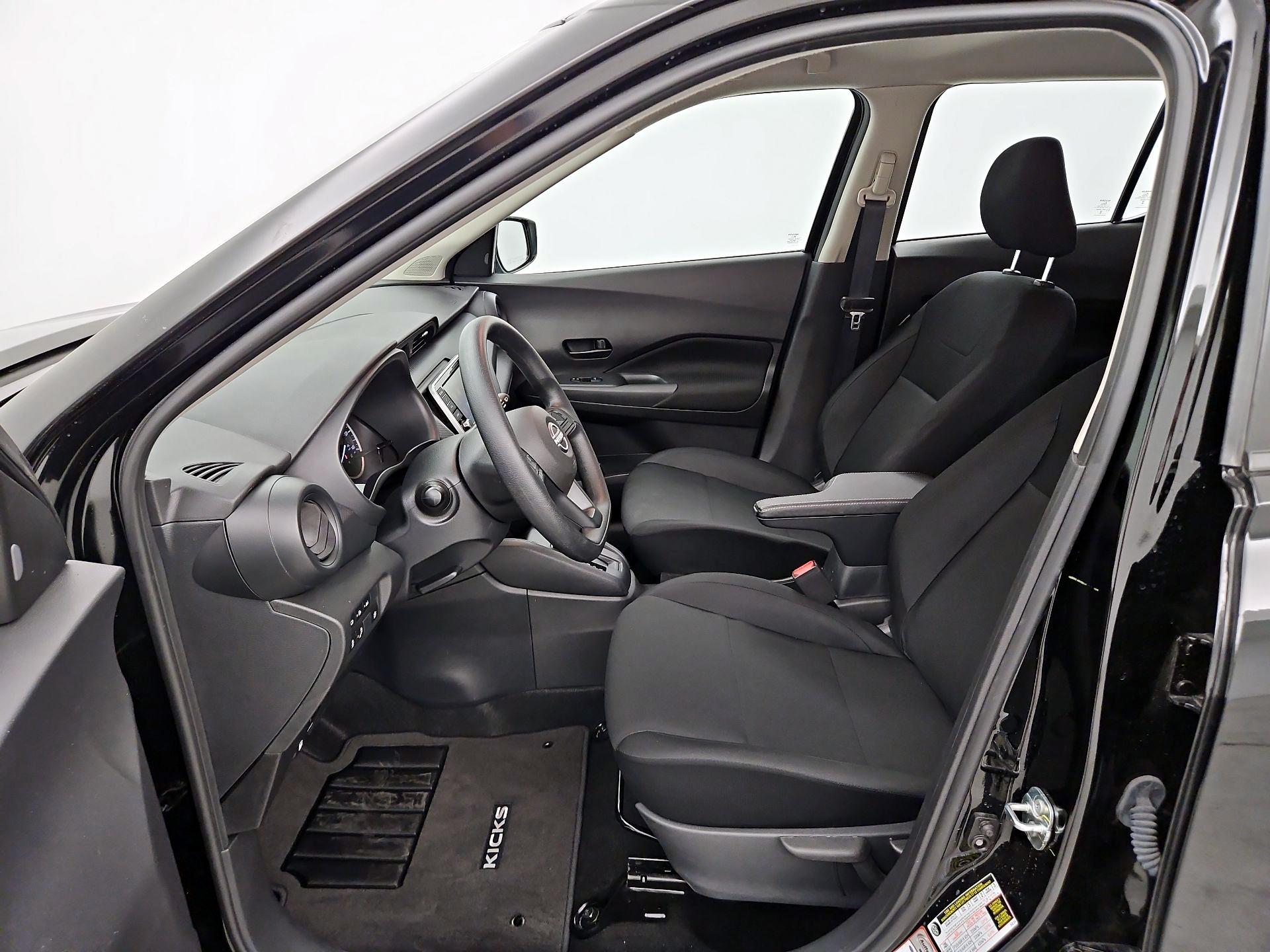 Thumbnail: 2025 Nissan Kicks - 11