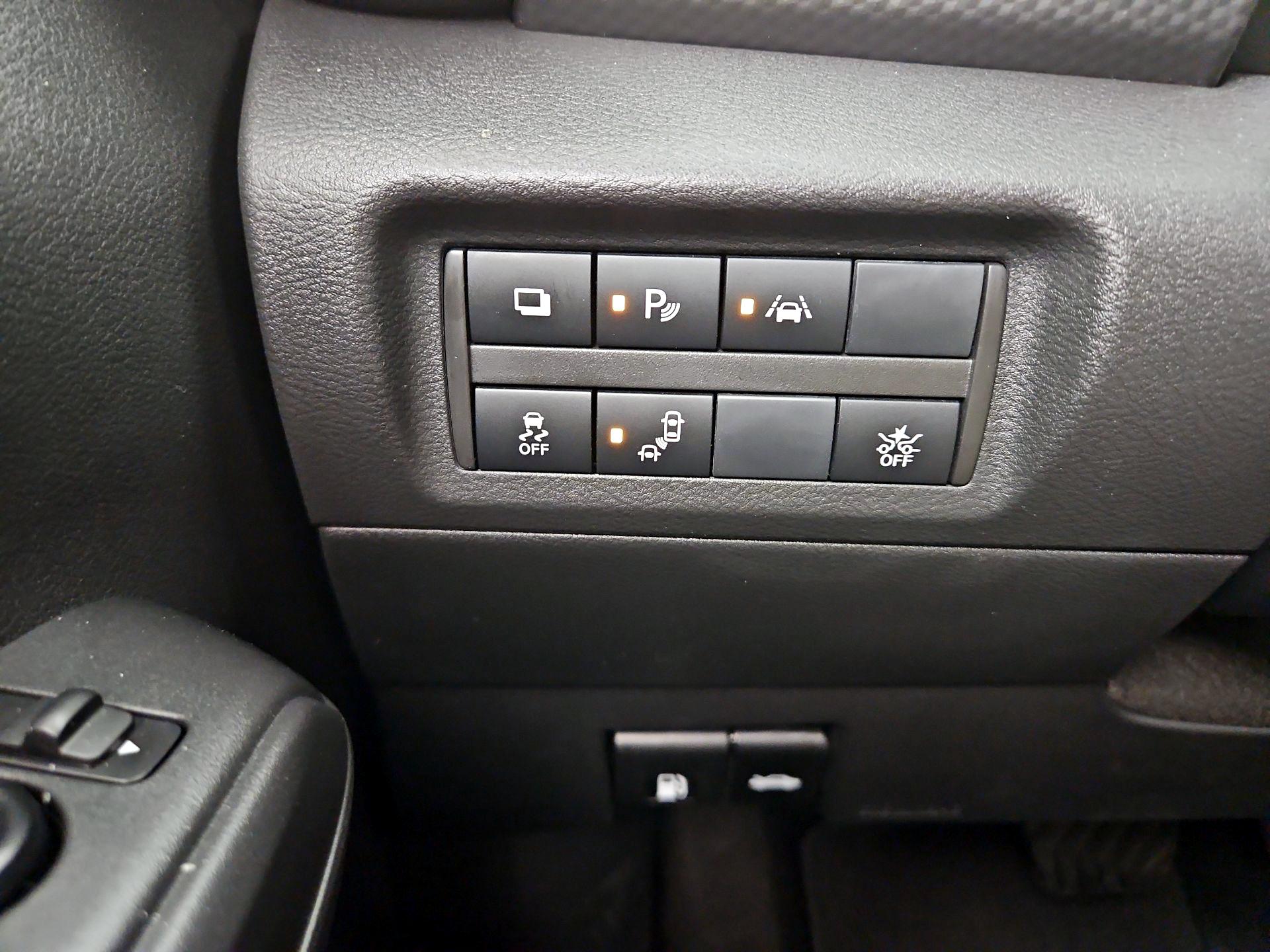 Thumbnail: 2025 Nissan Kicks - 13