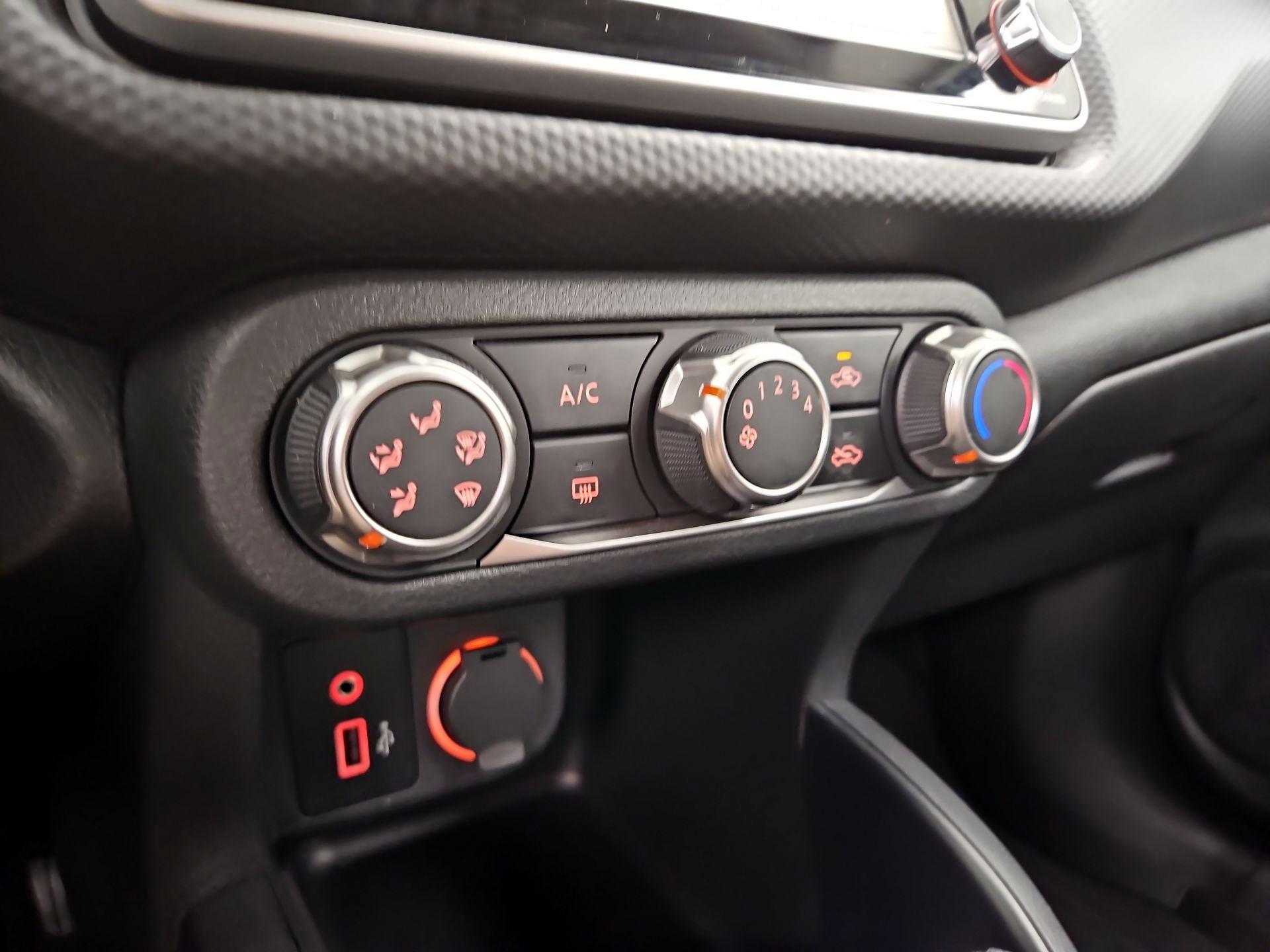 Thumbnail: 2025 Nissan Kicks - 16