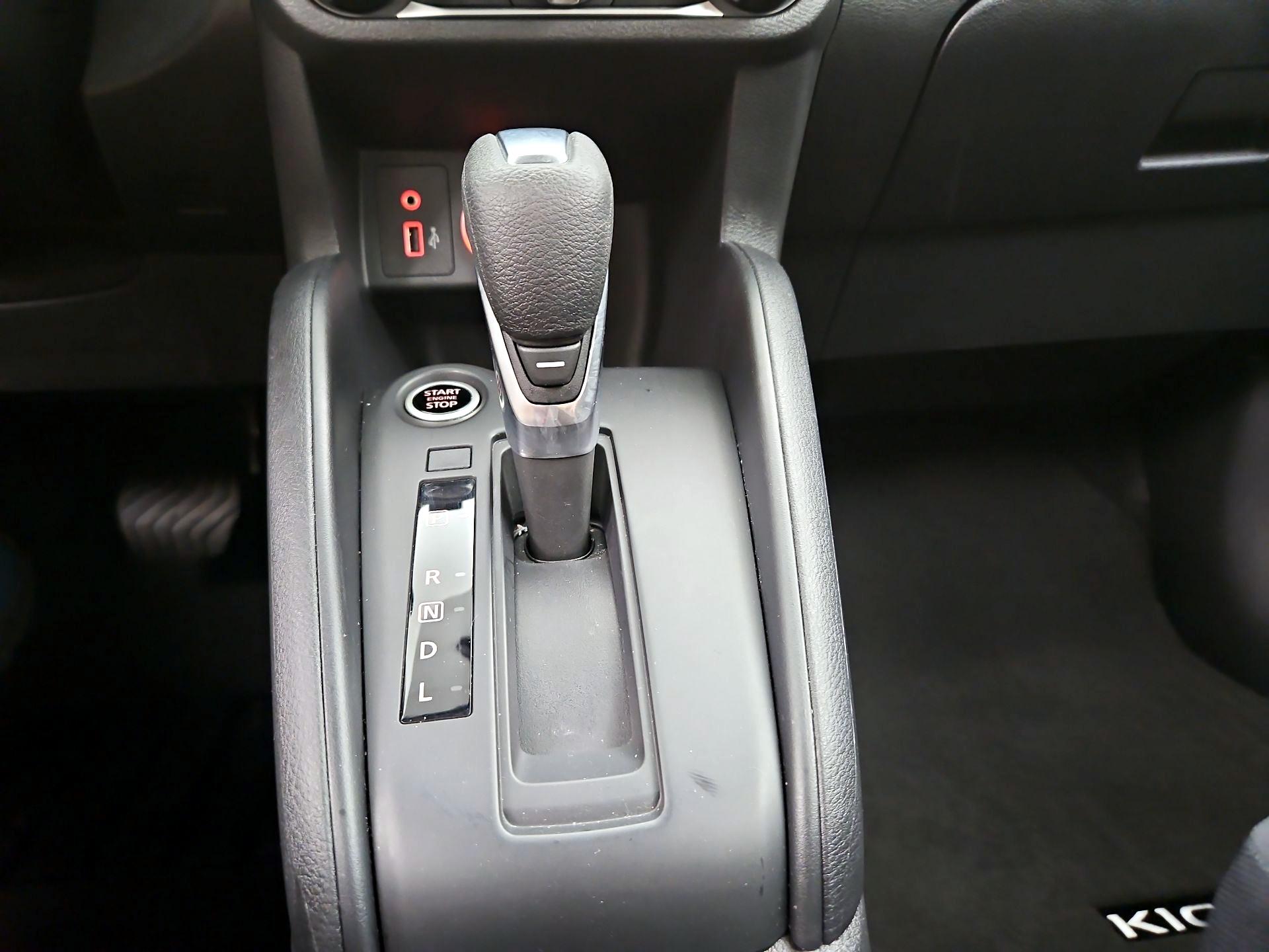 Thumbnail: 2025 Nissan Kicks - 17