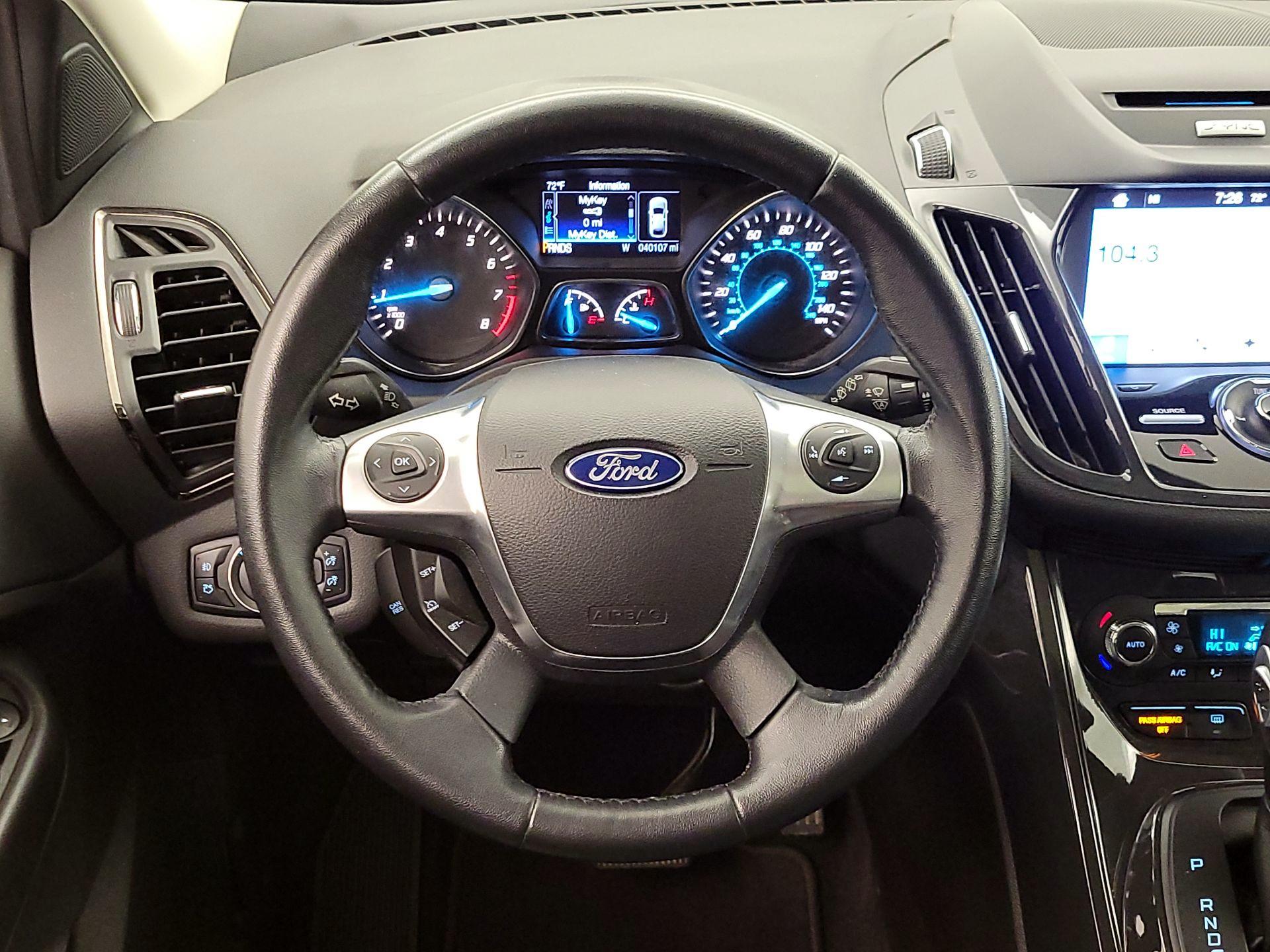 Thumbnail: 2016 Ford Escape - 10