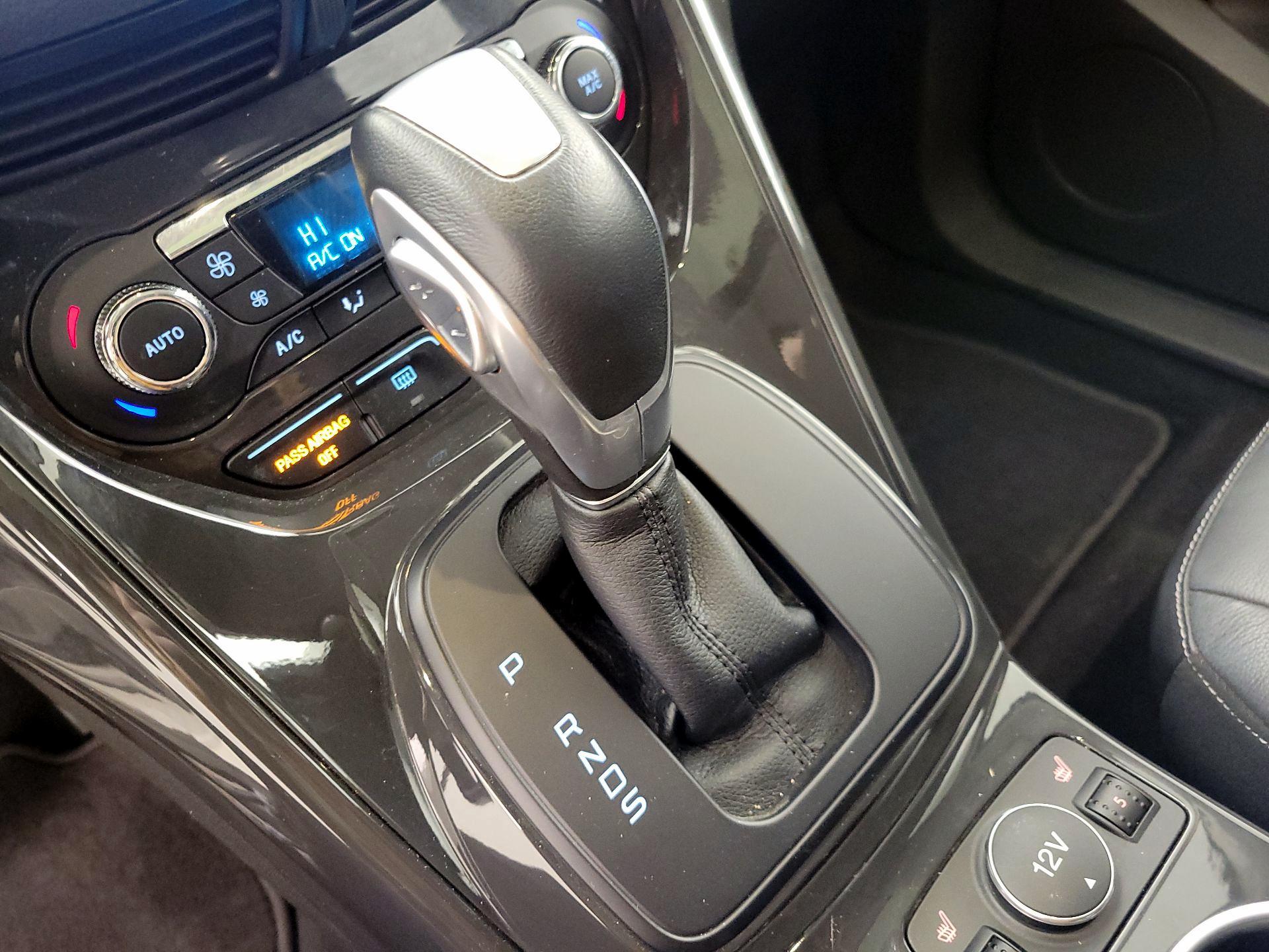 Thumbnail: 2016 Ford Escape - 18