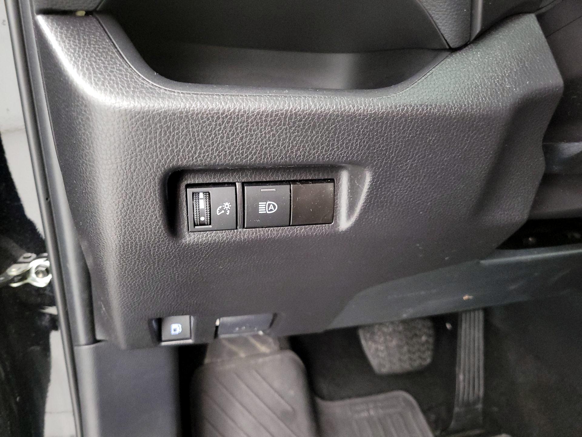 Thumbnail: 2025 Toyota RAV4 - 13