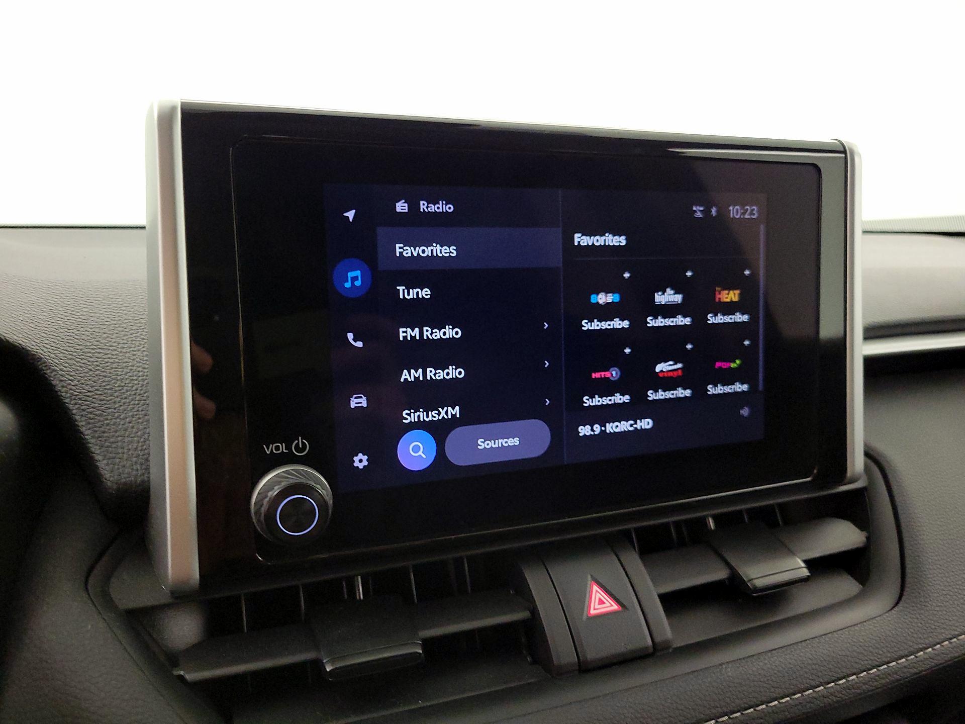 Thumbnail: 2025 Toyota RAV4 - 15