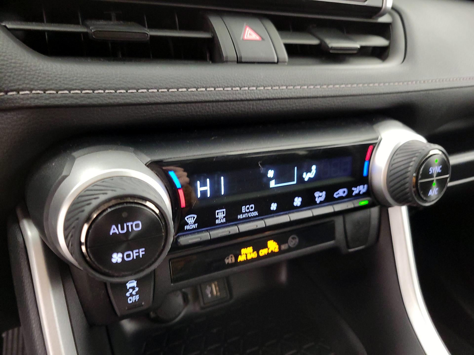 Thumbnail: 2025 Toyota RAV4 - 16