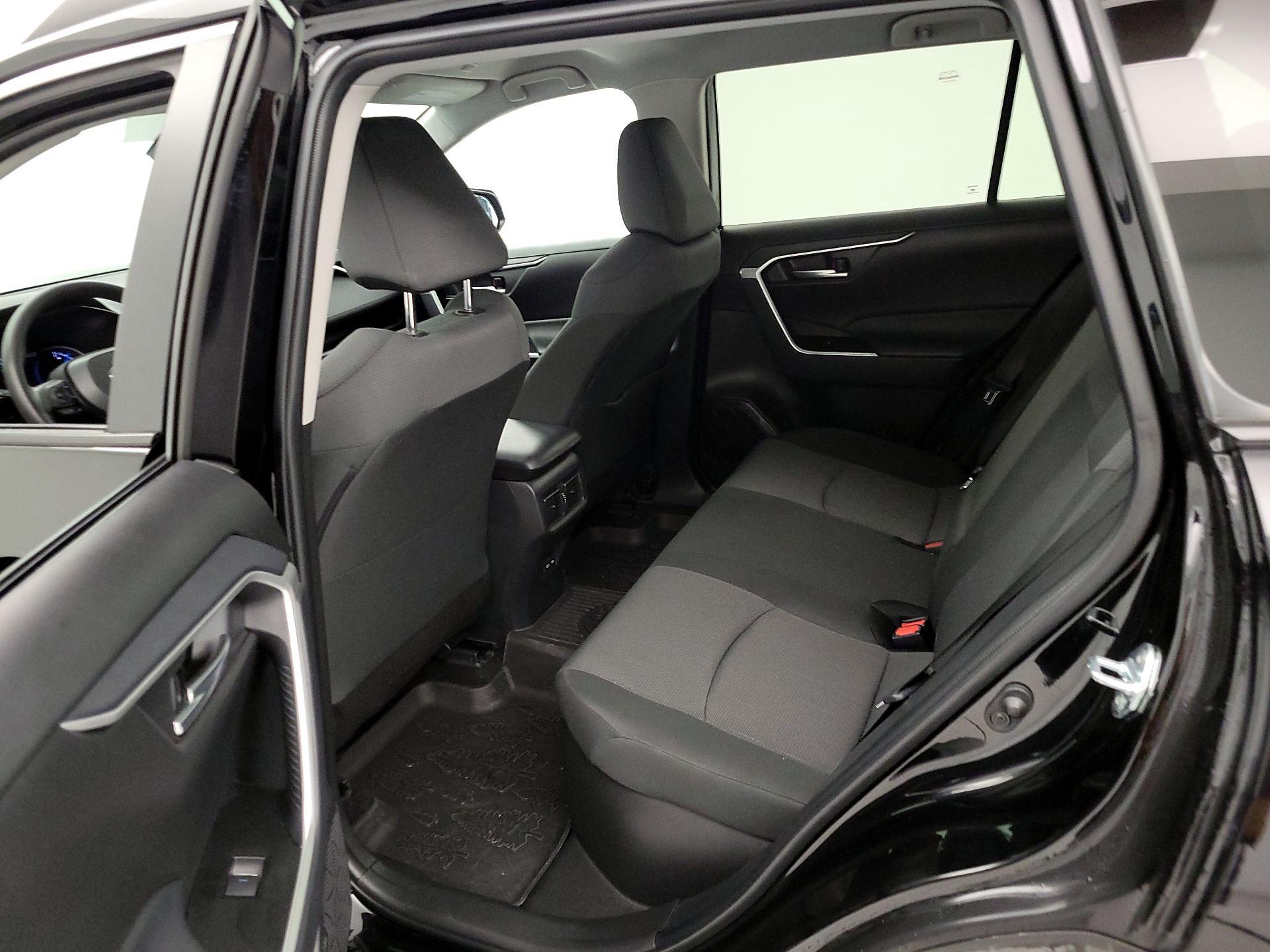 Thumbnail: 2025 Toyota RAV4 - 19