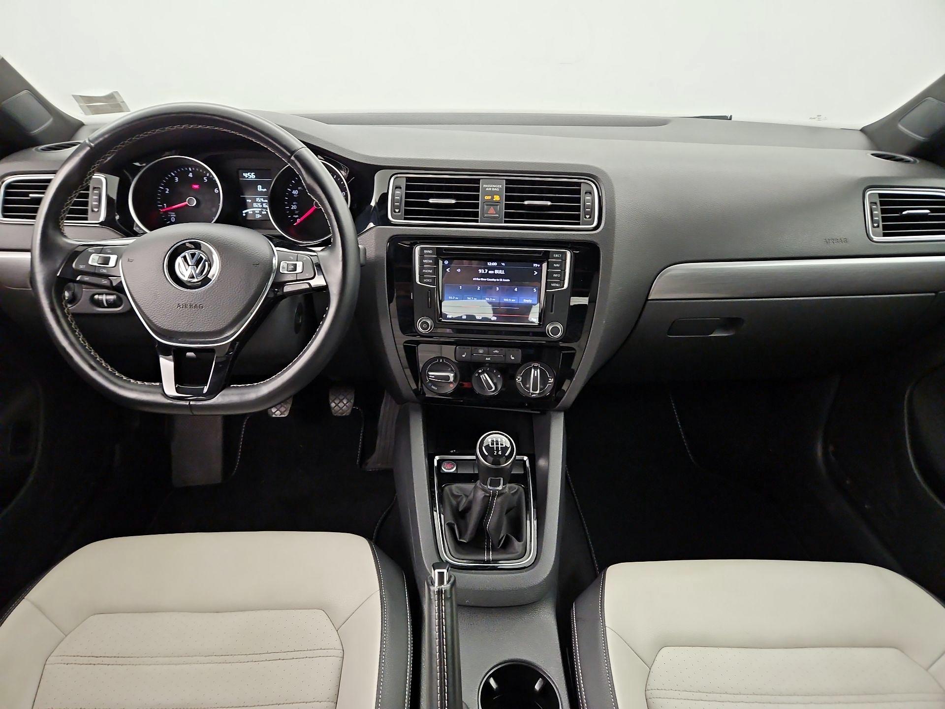 Thumbnail: 2016 Volkswagen Jetta - 9